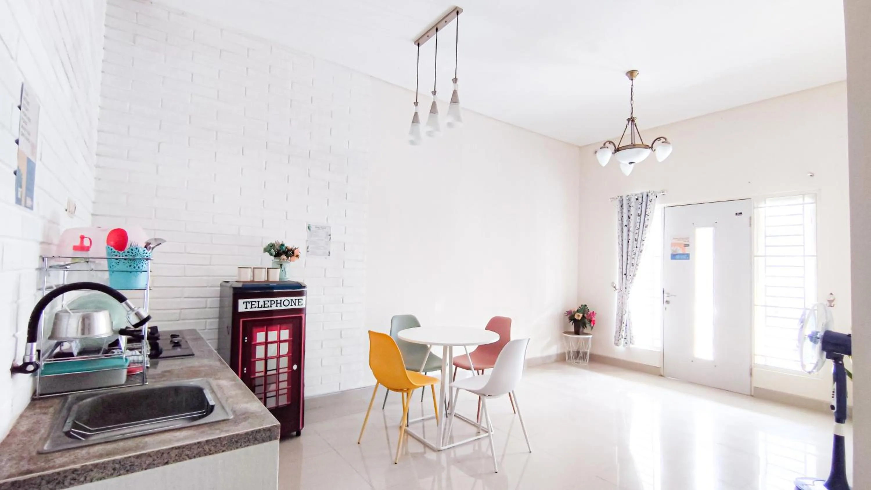 Restaurant/places to eat in Surabaya Homey near Juanda Airport Syariah