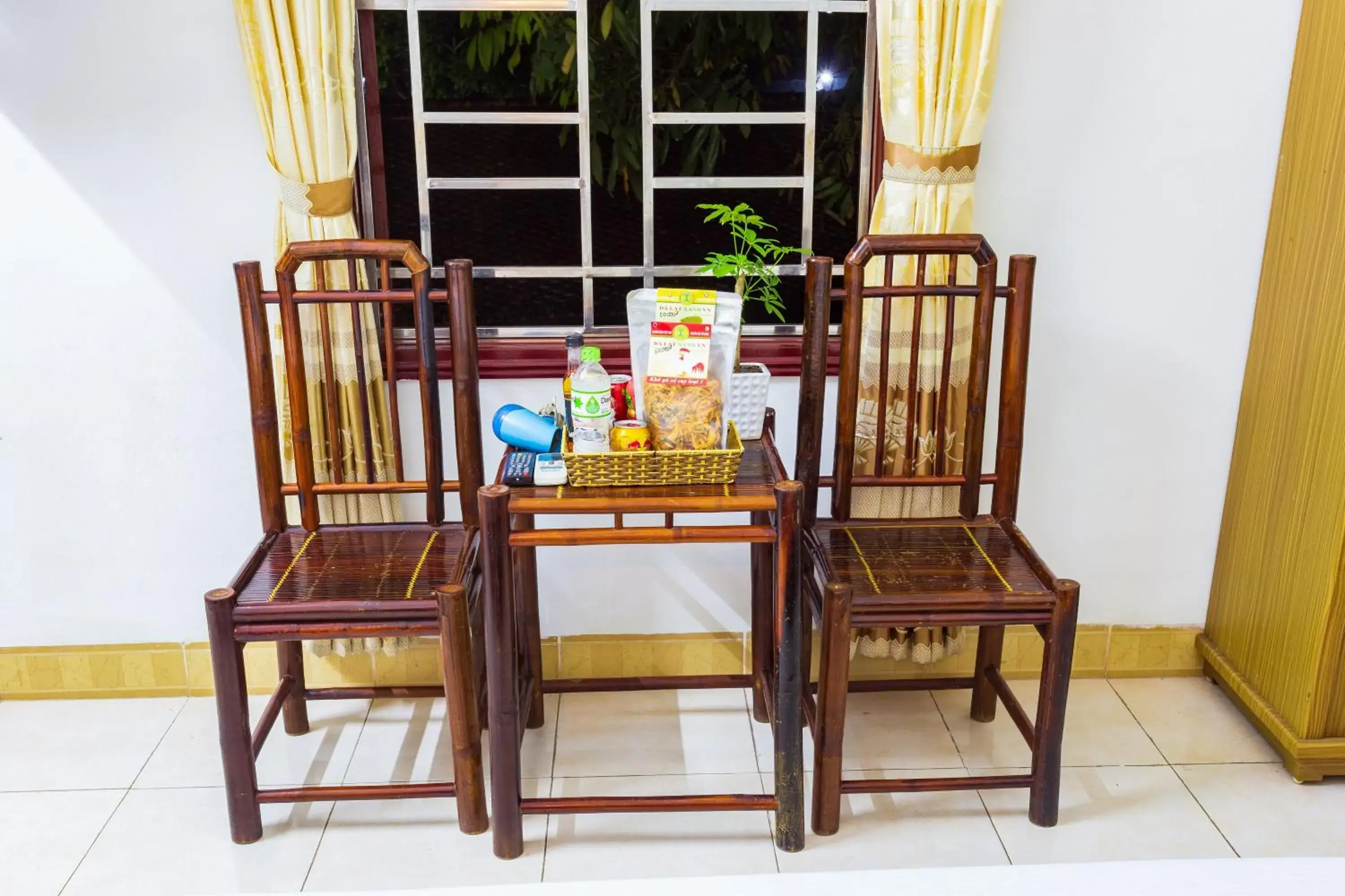 Triple Room with Garden View in Gia Nguyen Hotel Triple Room with Garden View in Gia Nguyen Hotel