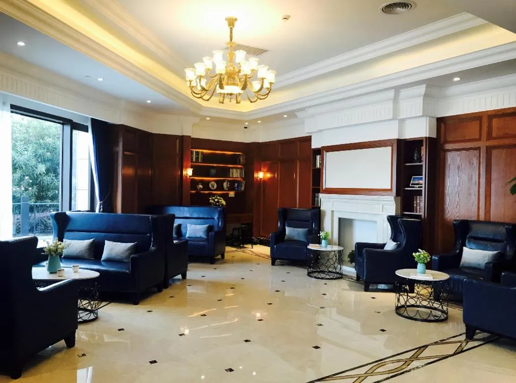 Linjiang International Cruise Hotel Baoyang Road