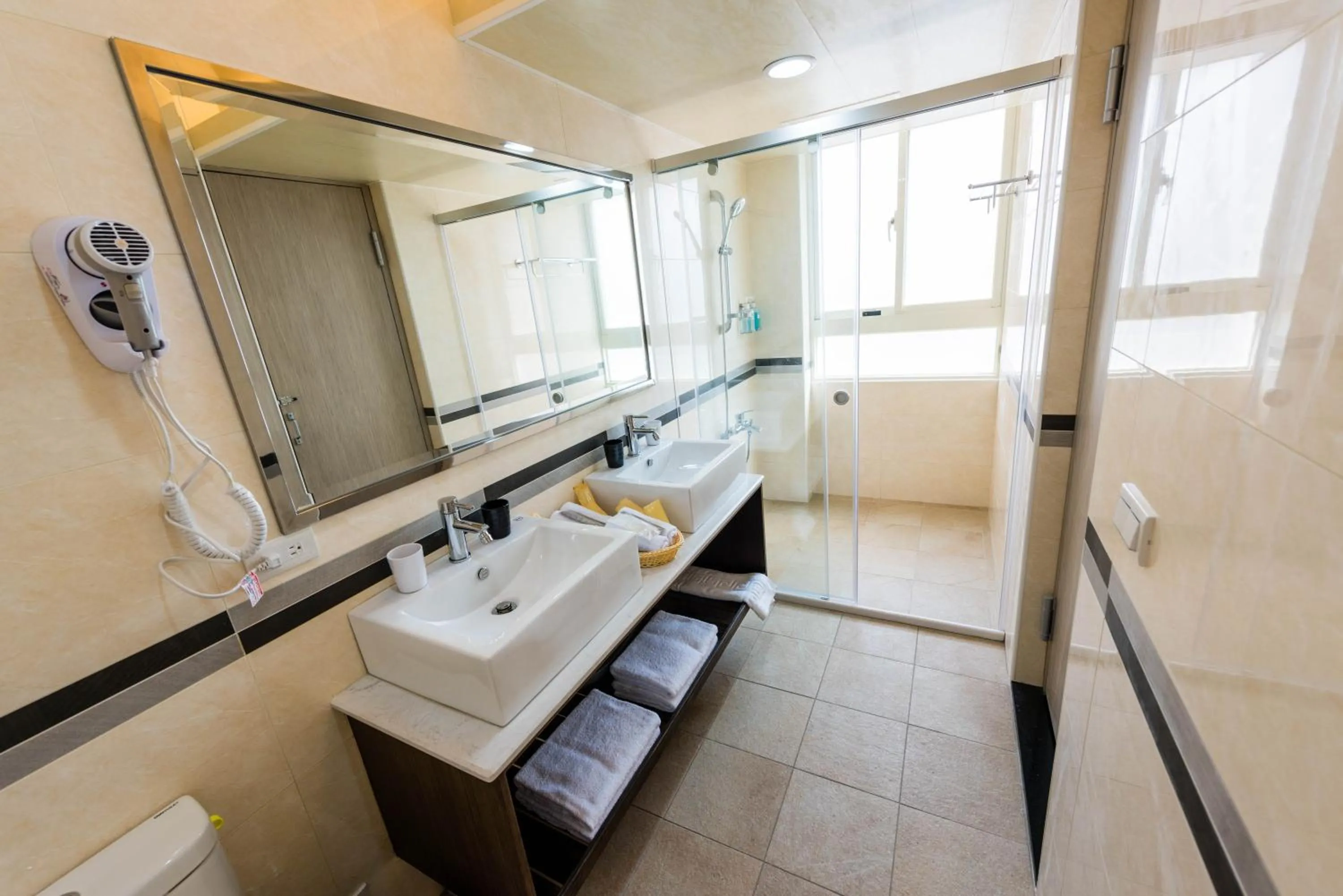 Bathroom in ManMan House Ruifang