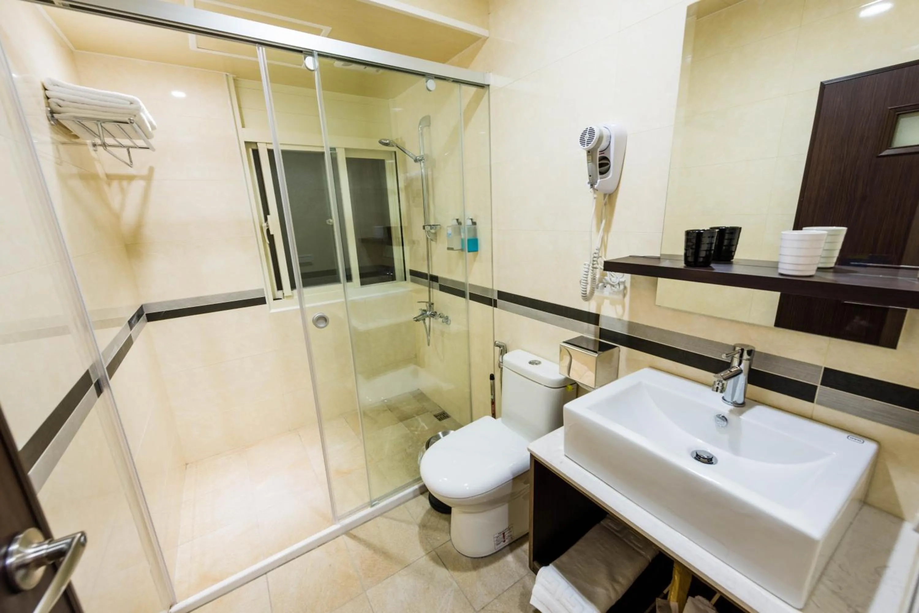 Shower in ManMan House Ruifang