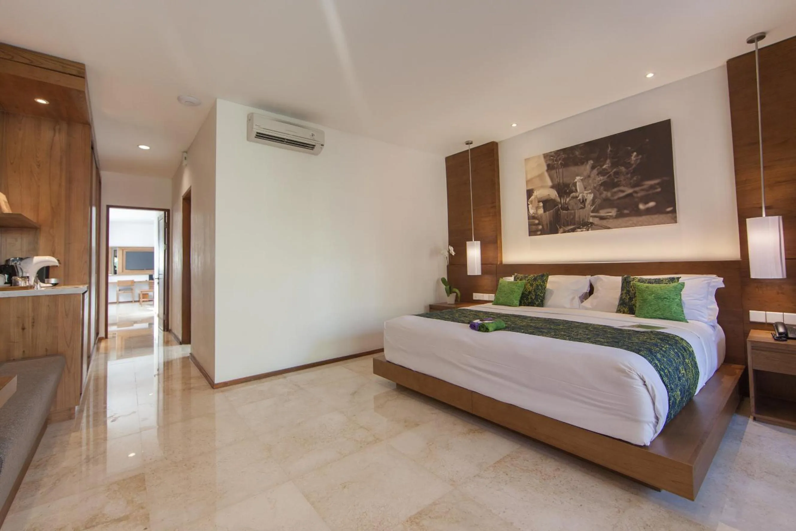 Bedroom, Bed in Legian Beach Hotel