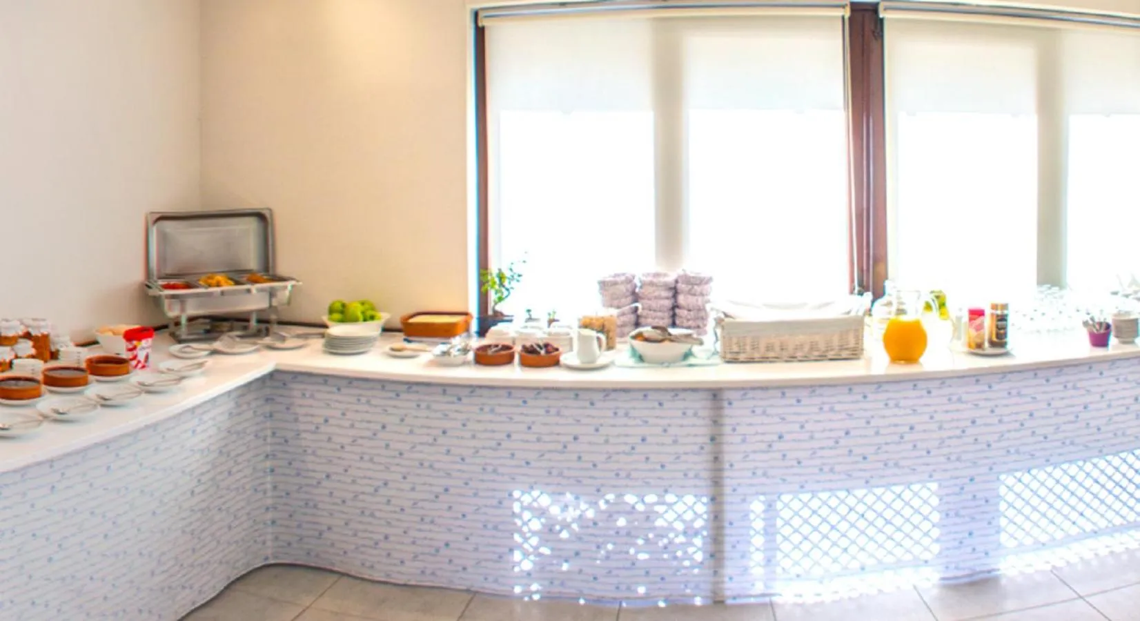 Restaurant/places to eat in Oya Butik Otel