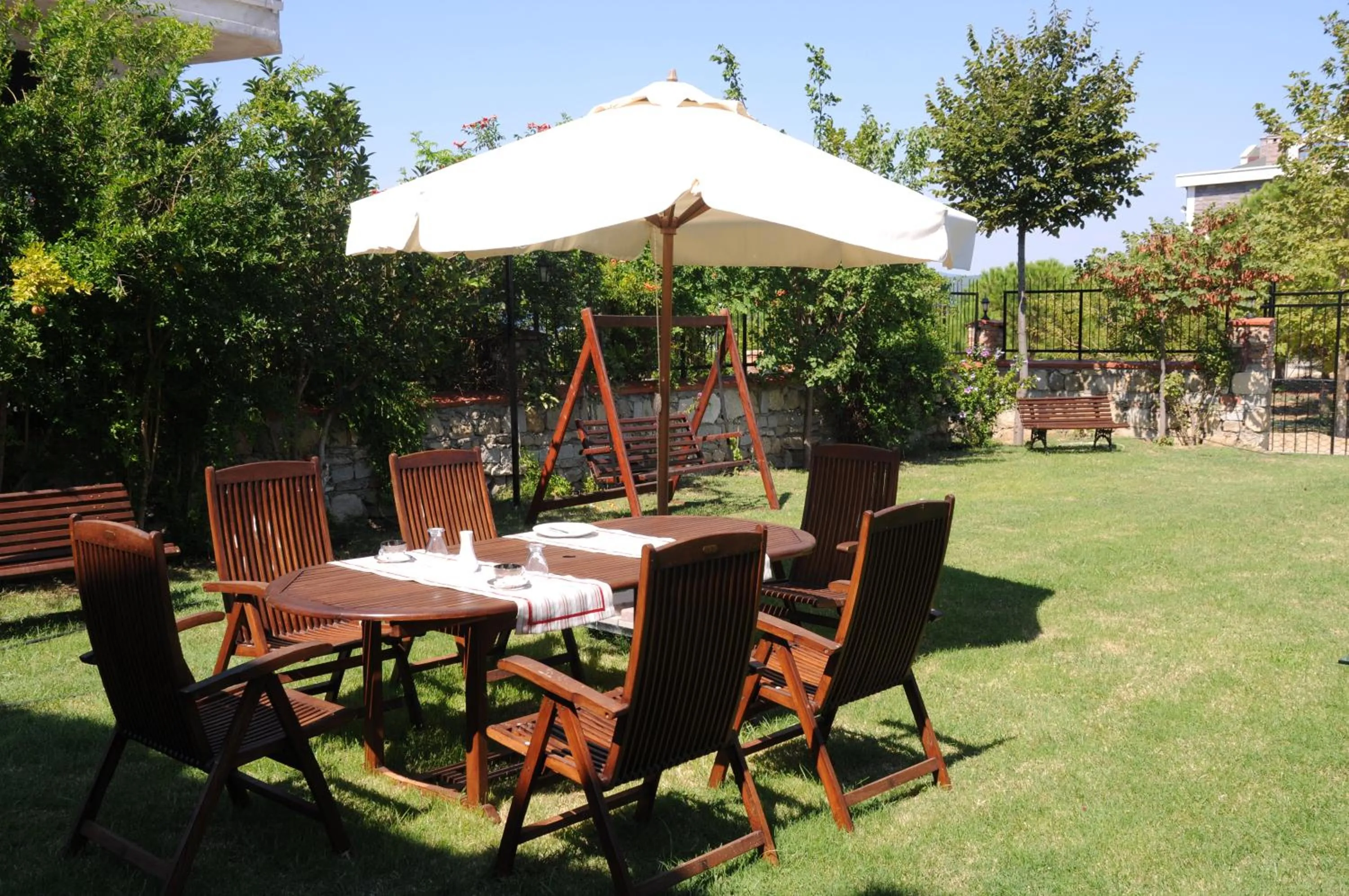 Garden in Casa Villa By Kirte