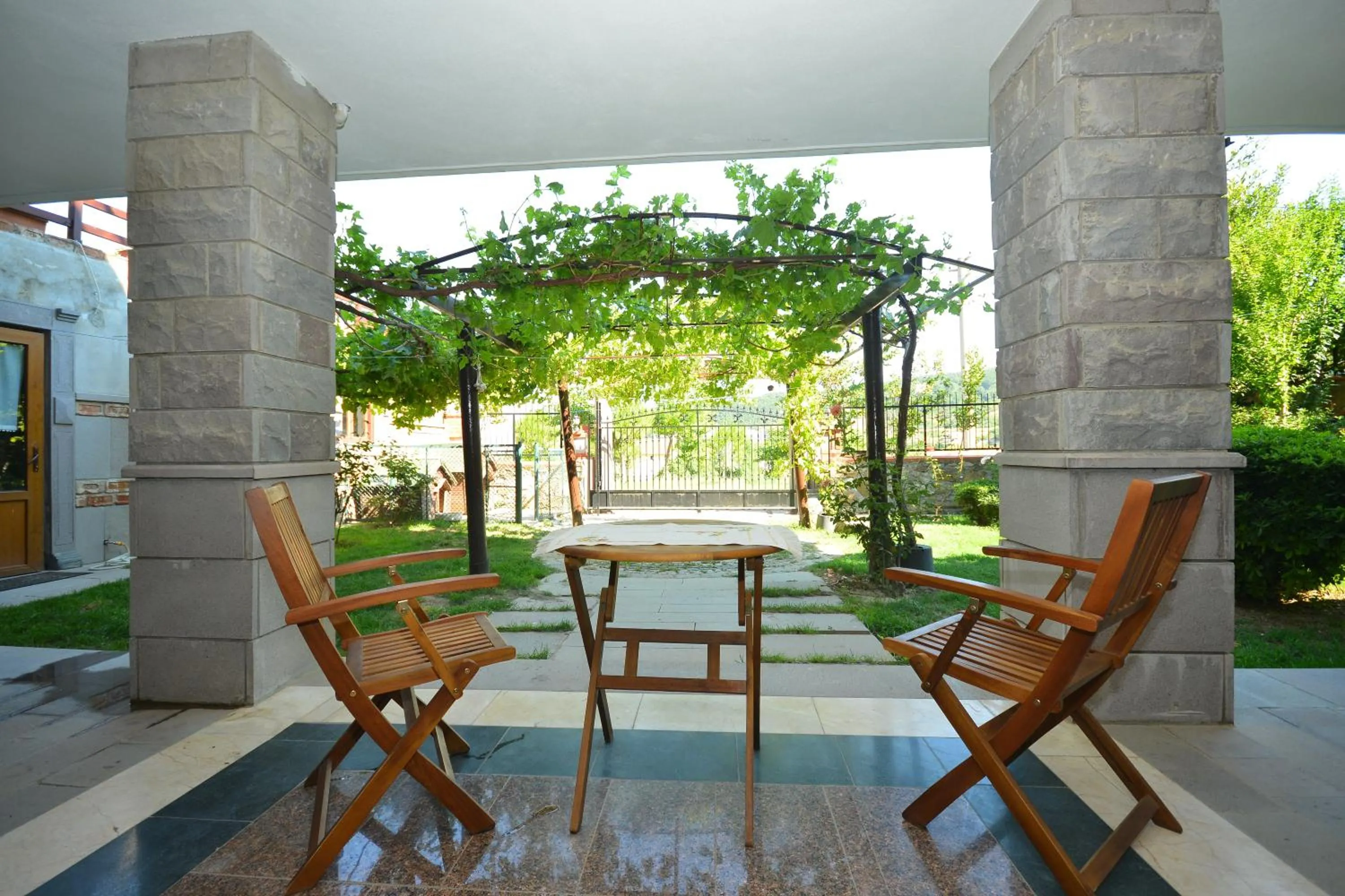 Garden in Casa Villa By Kirte