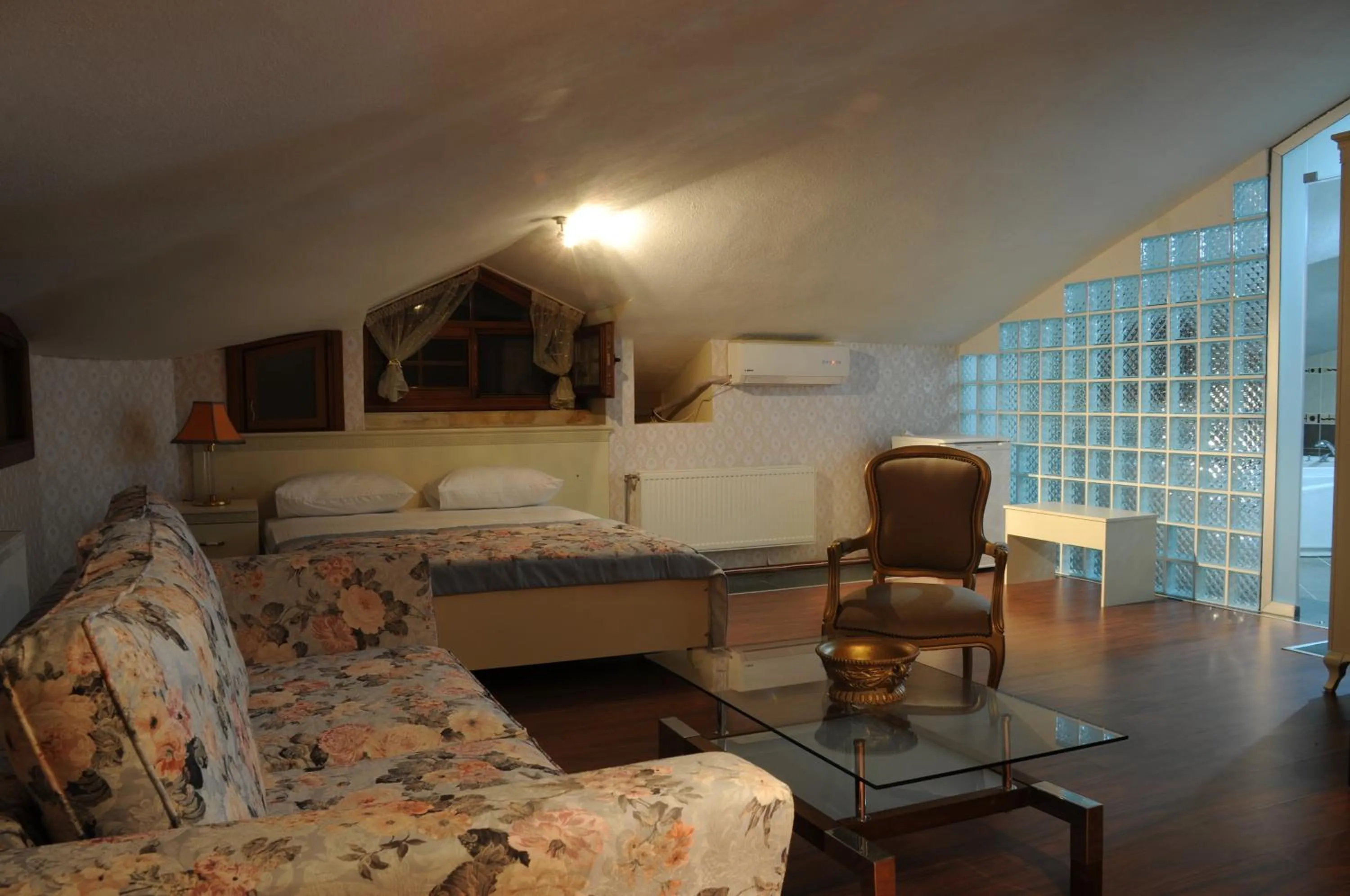 Photo of the whole room in Casa Villa By Kirte