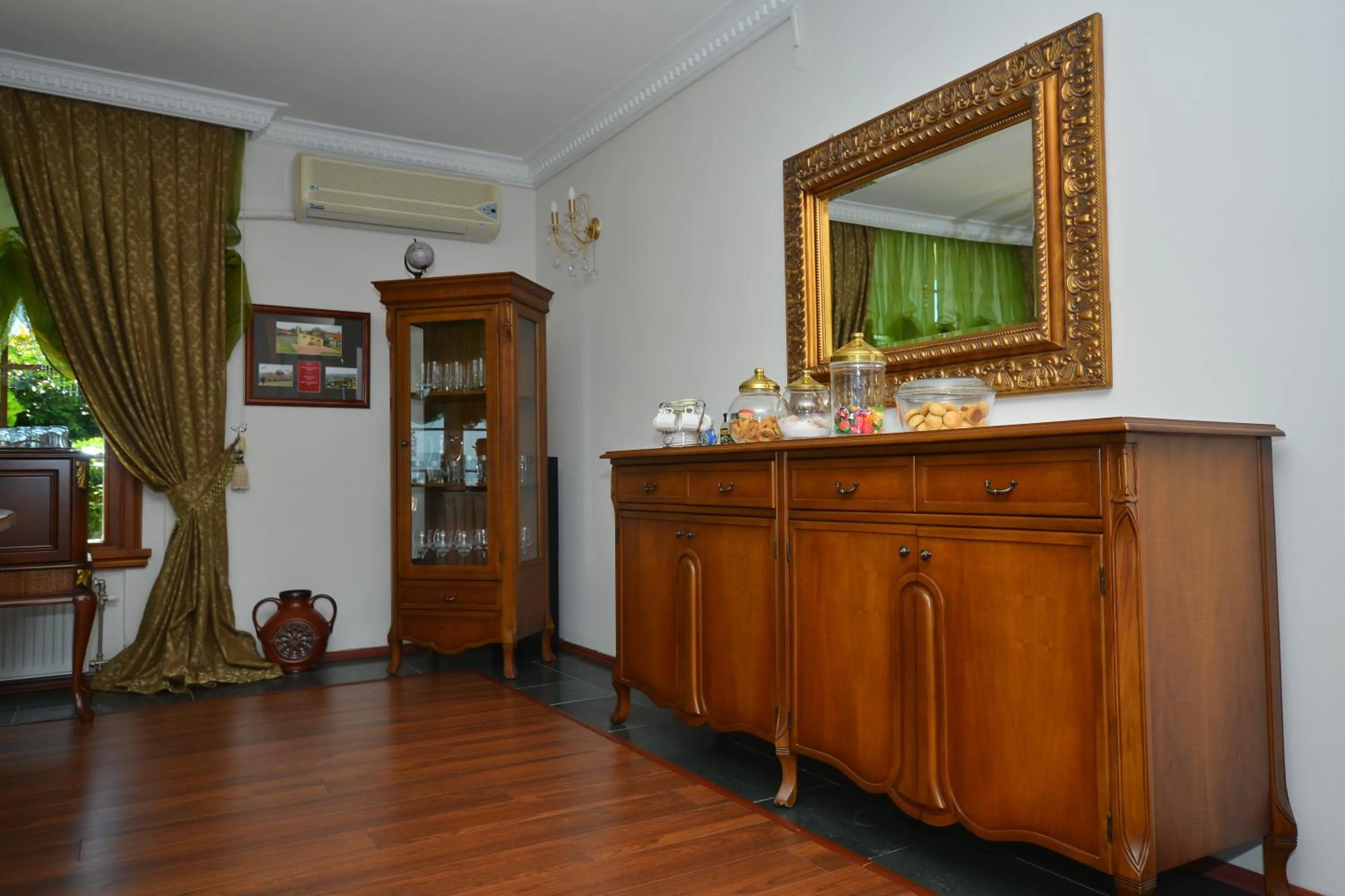 Decorative detail in Casa Villa By Kirte