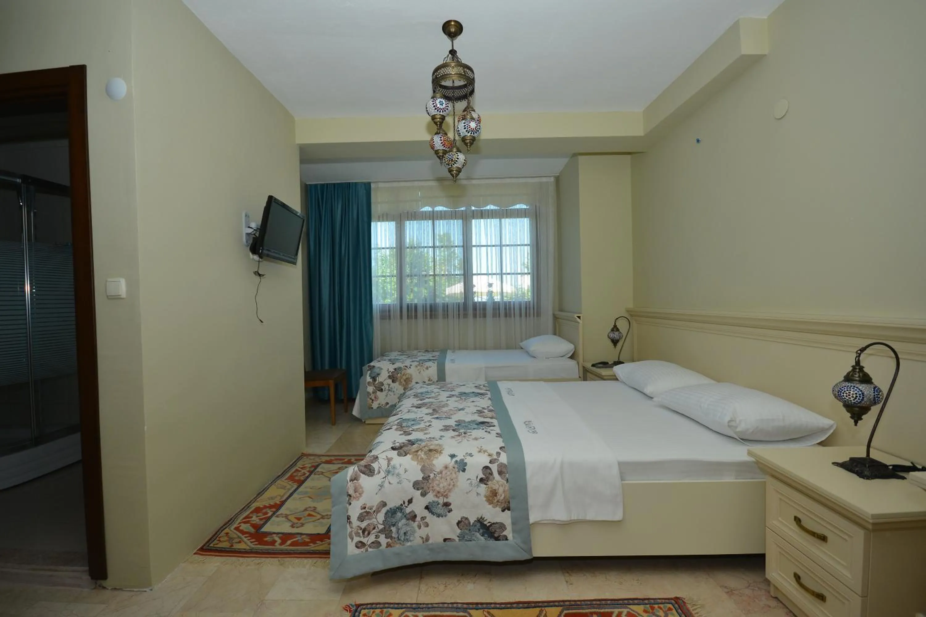 Photo of the whole room, Bed in Casa Villa By Kirte