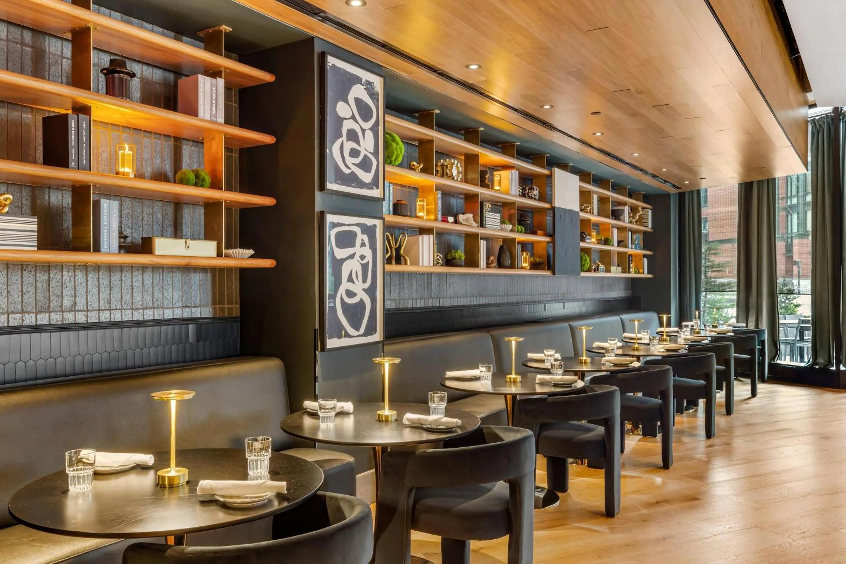 Lounge or bar in Cambria Hotel Boston Downtown - Seaport