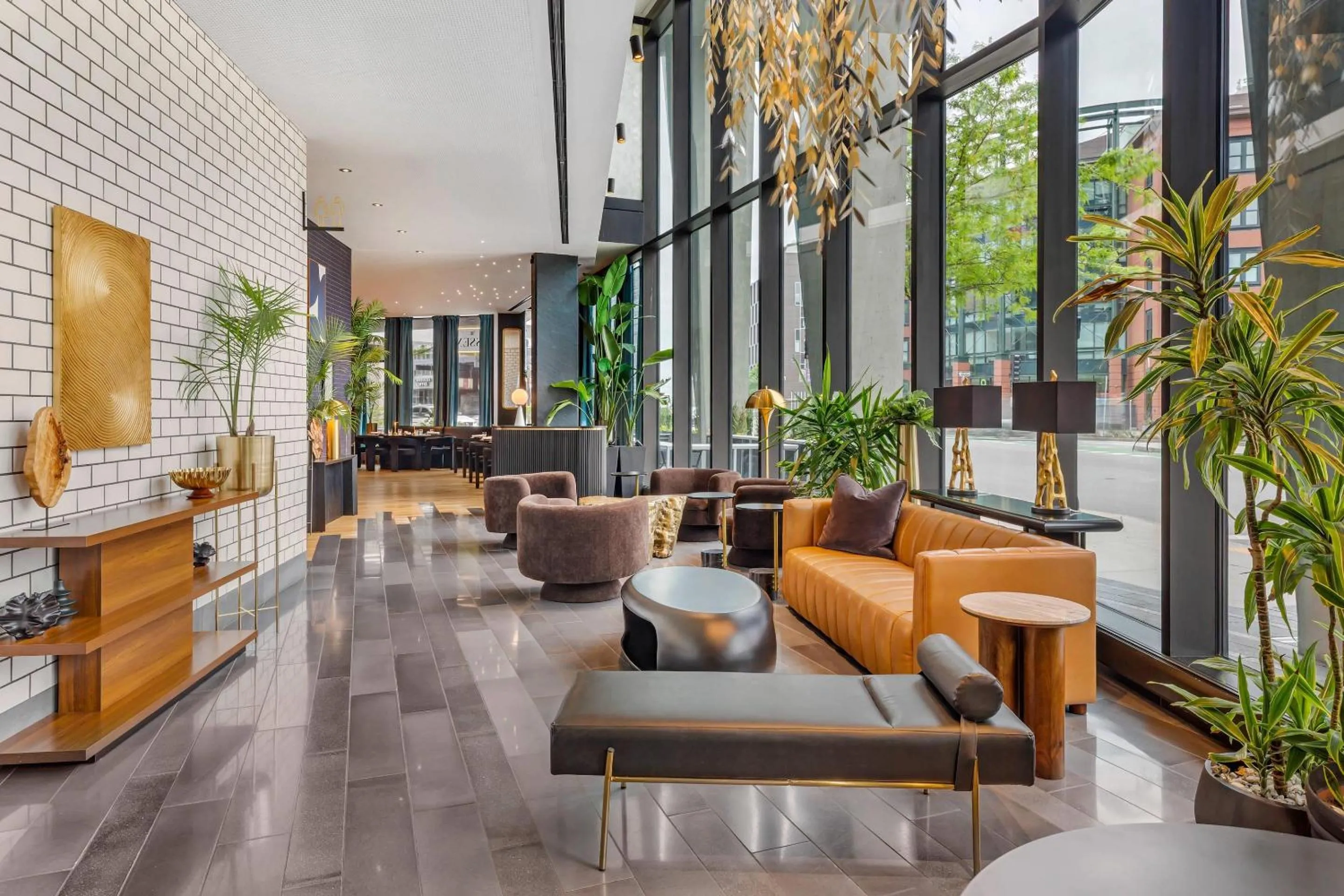 Lounge or bar in Cambria Hotel Boston Downtown - Seaport