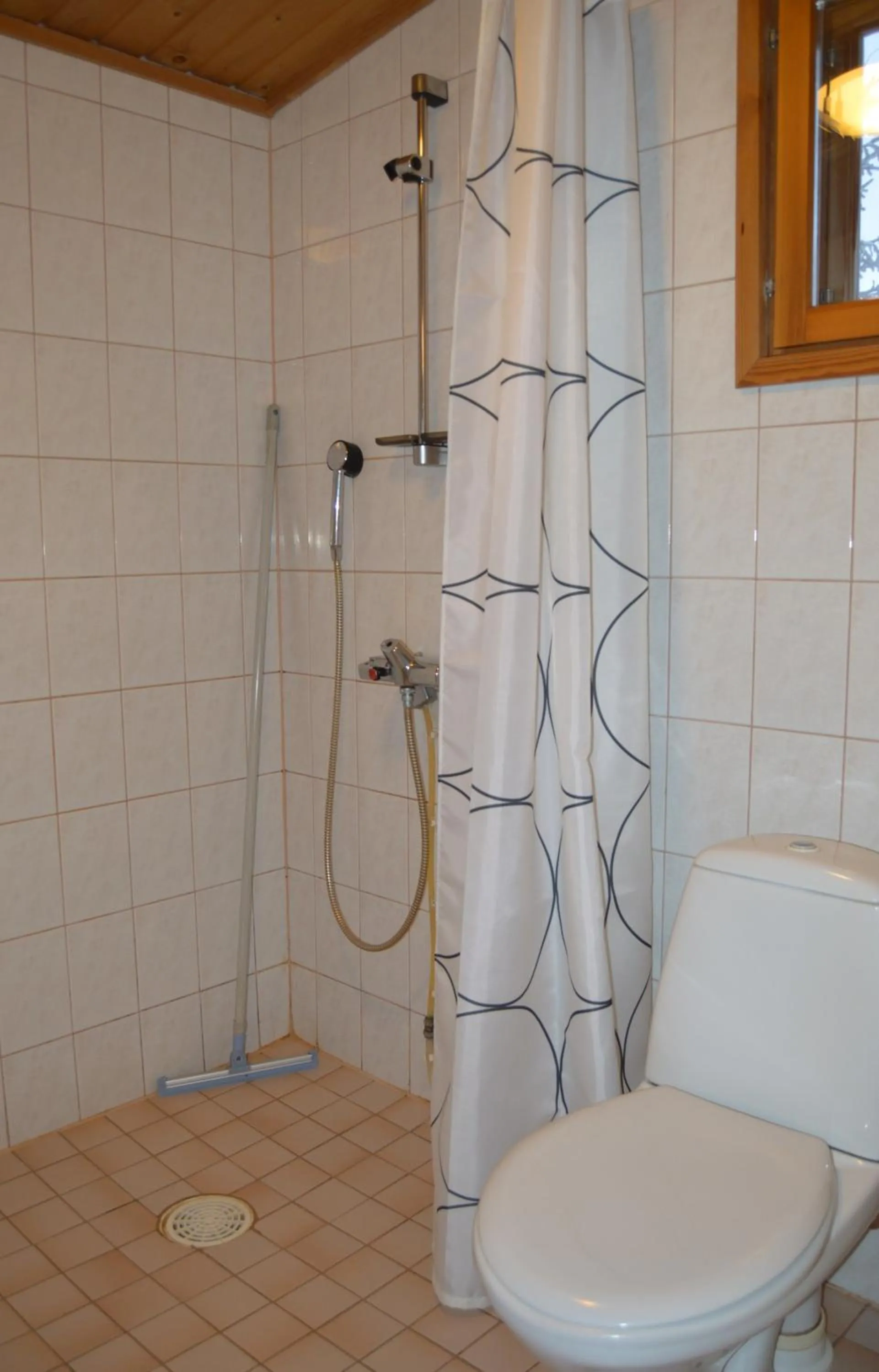 Shower in Rinnepelto Holiday Cottages