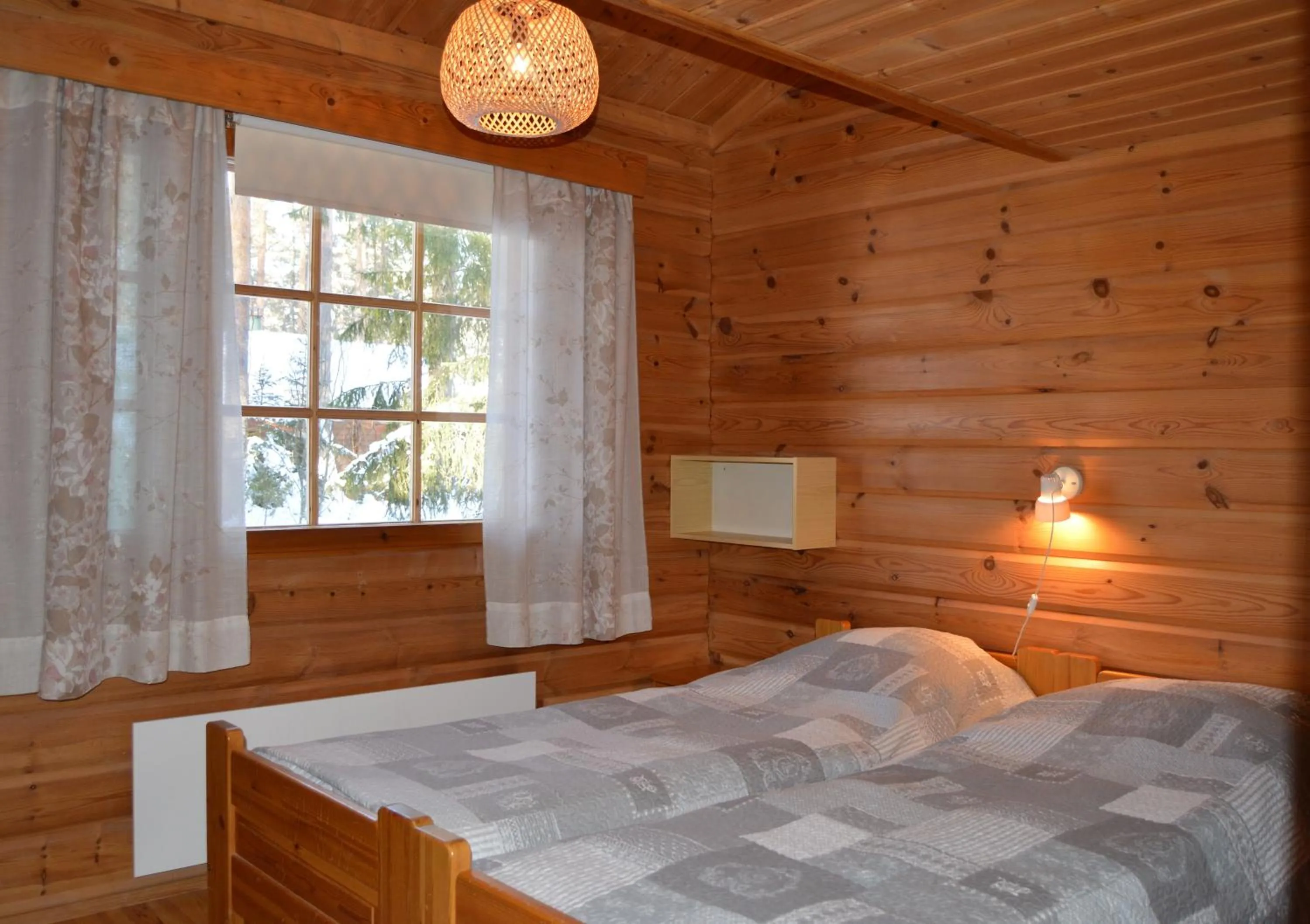 Bedroom, Bed in Rinnepelto Holiday Cottages