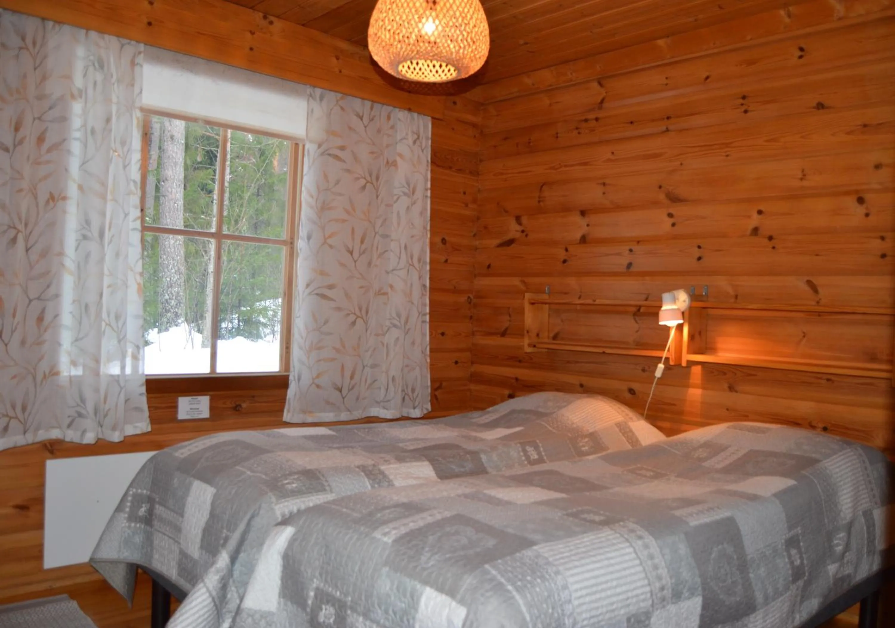 Bedroom, Bed in Rinnepelto Holiday Cottages