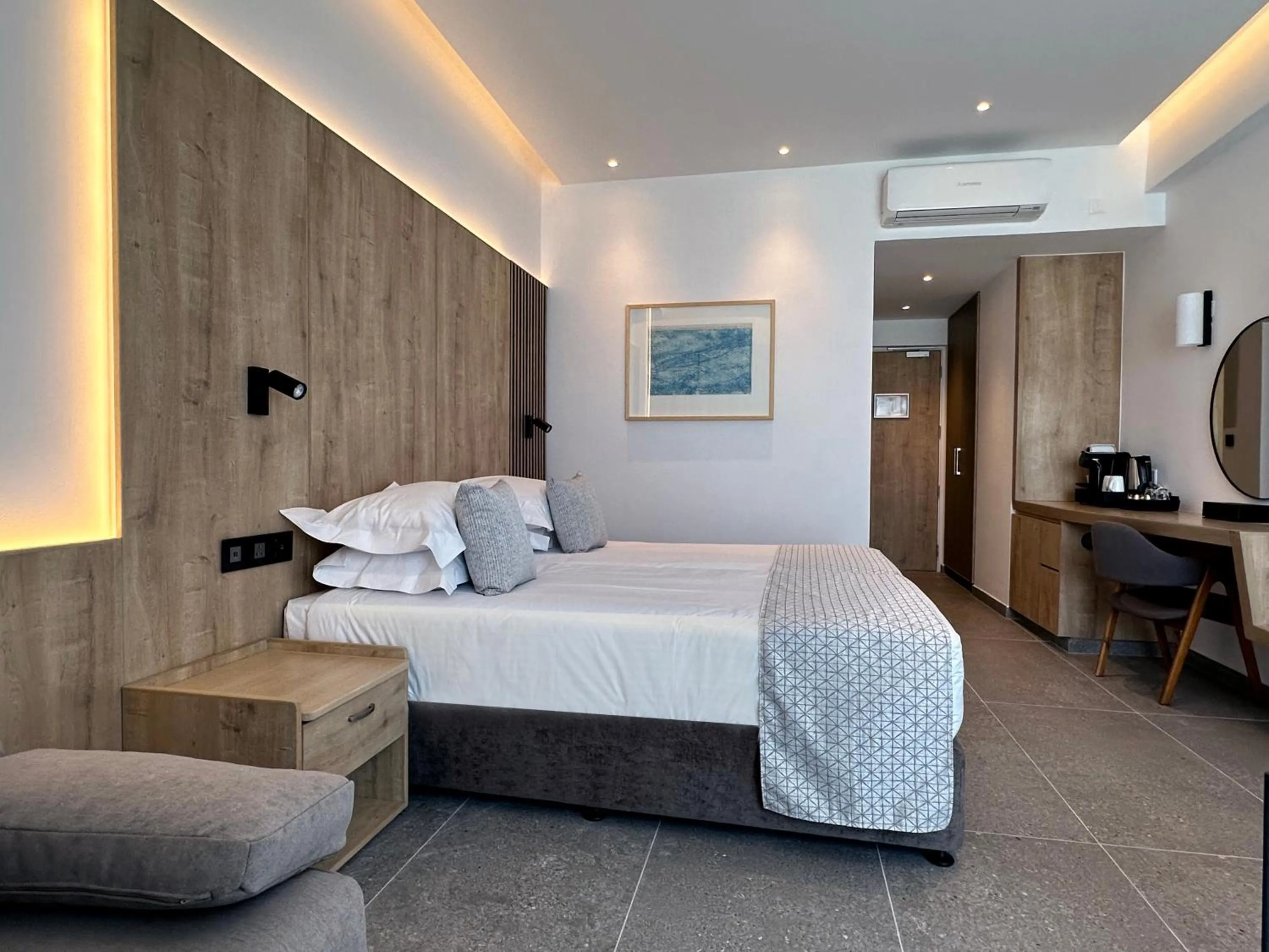 Bed in Sofianna Resort & Spa