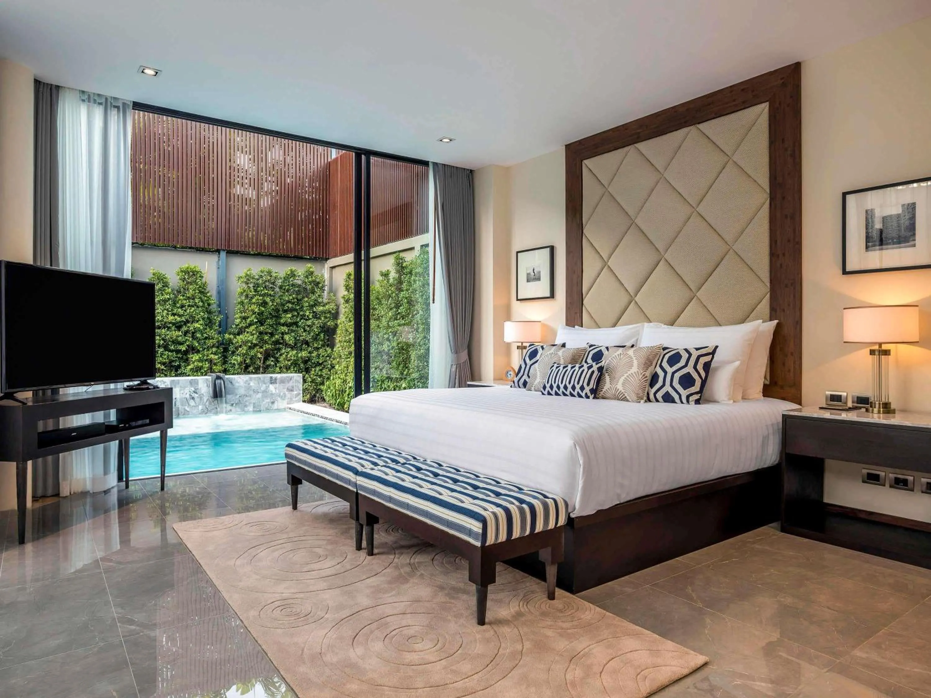 Bedroom, Bed in V Villas Hua Hin - MGallery Collection