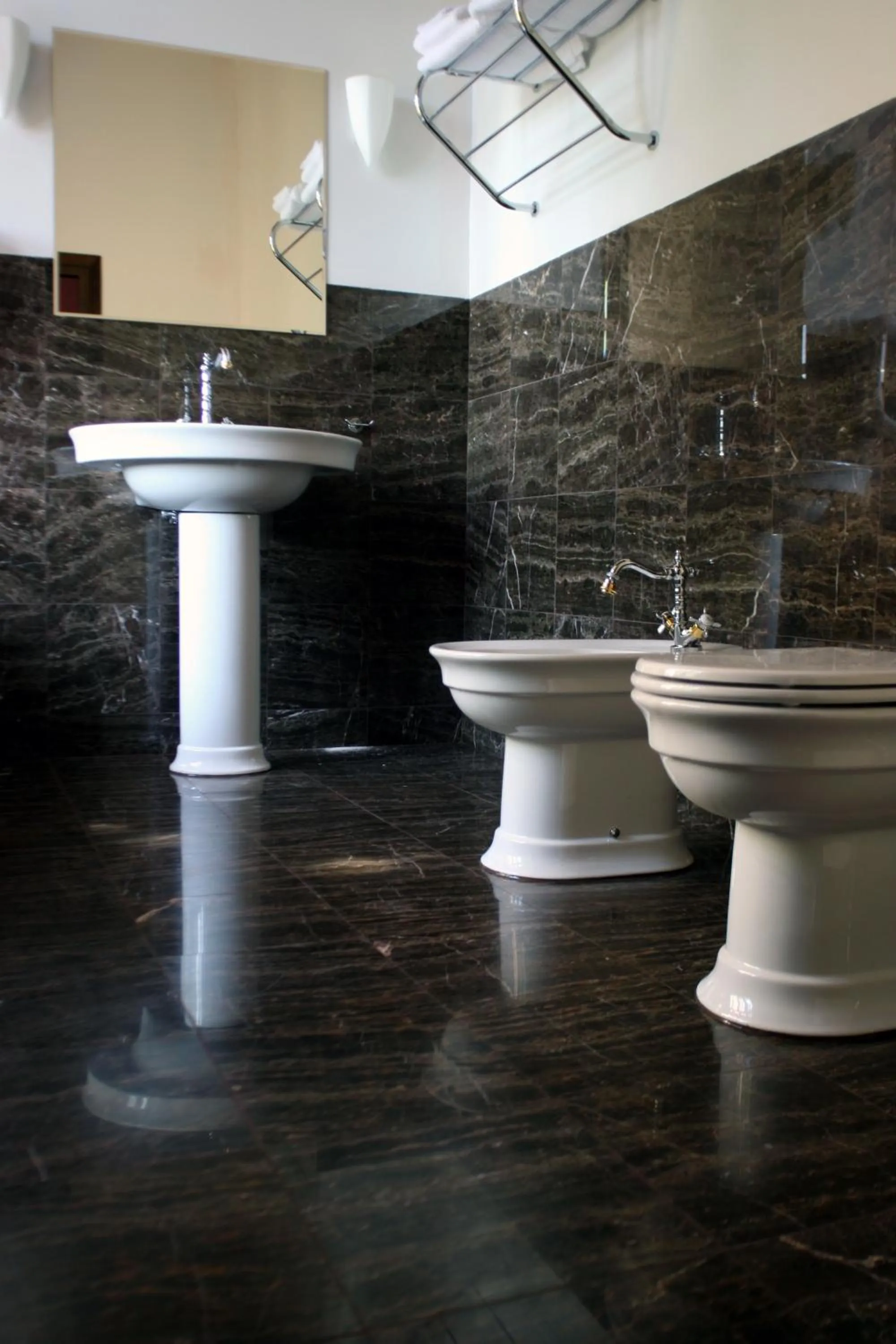 Bathroom in Klasztor Cedynia Hotel