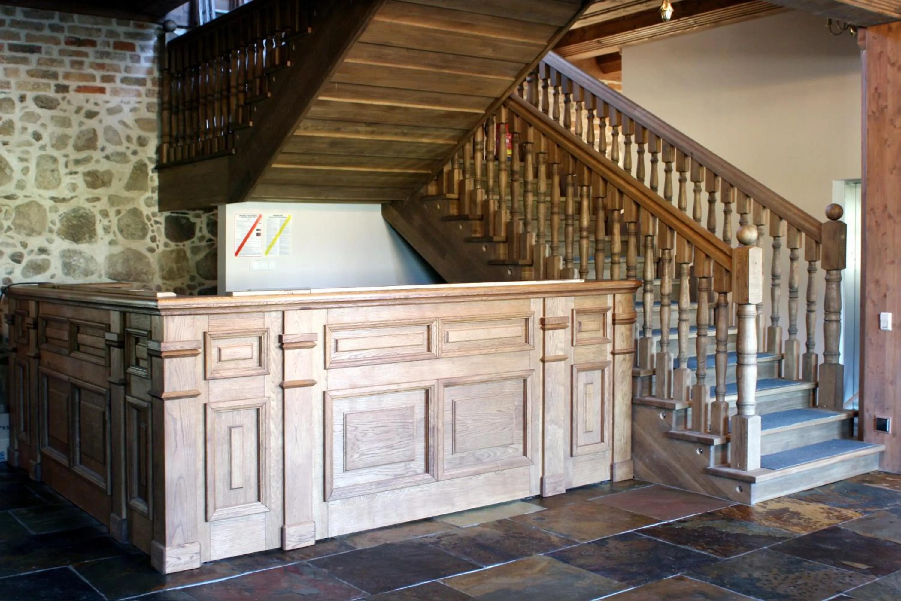 Lobby or reception in Klasztor Cedynia Hotel