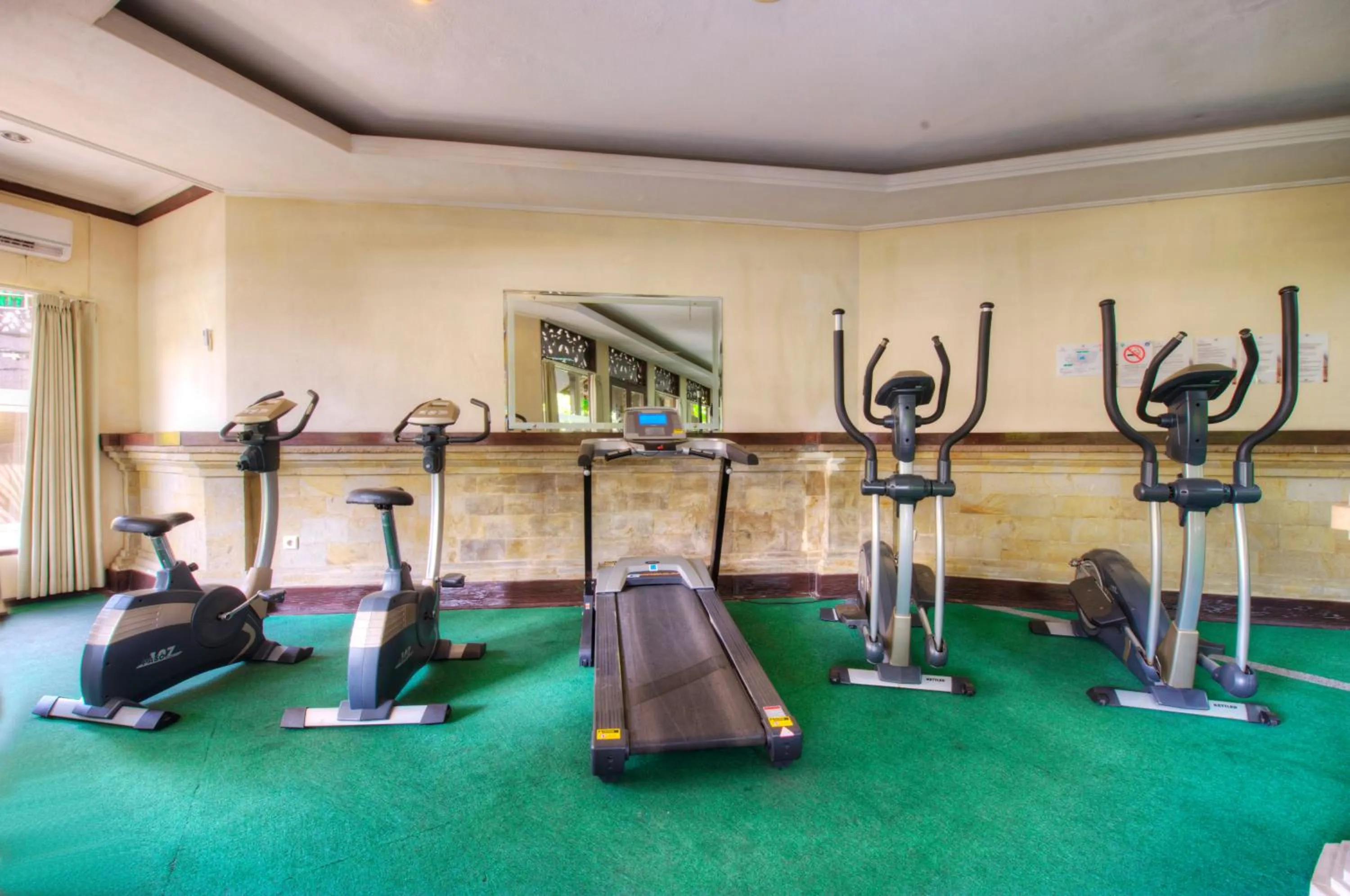 Fitness centre/facilities in Hotel Vila Lumbung