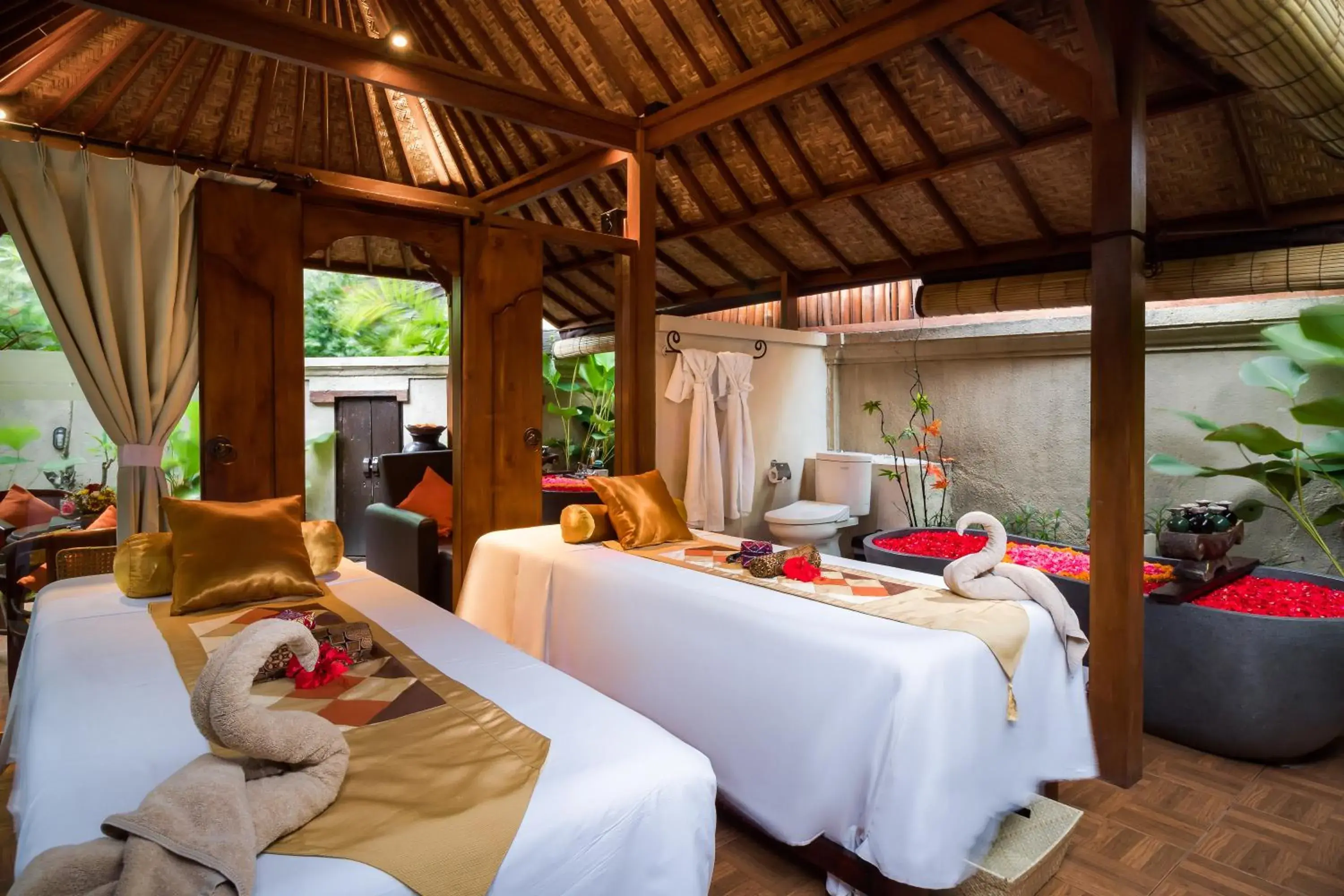 Spa and wellness centre/facilities, Bed in Hotel Vila Lumbung Spa and wellness centre/facilities, Bed in Hotel Vila Lumbung