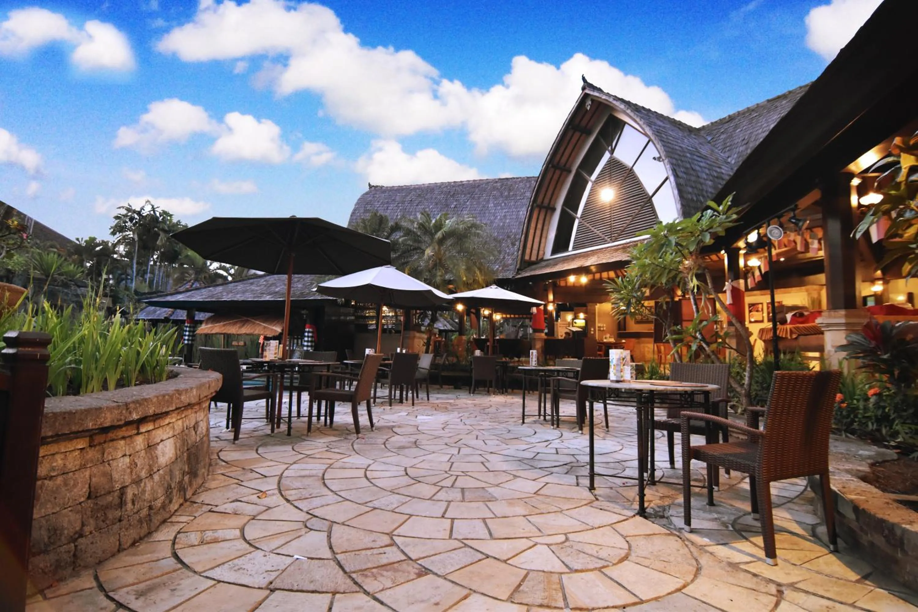 Restaurant/places to eat in Hotel Vila Lumbung