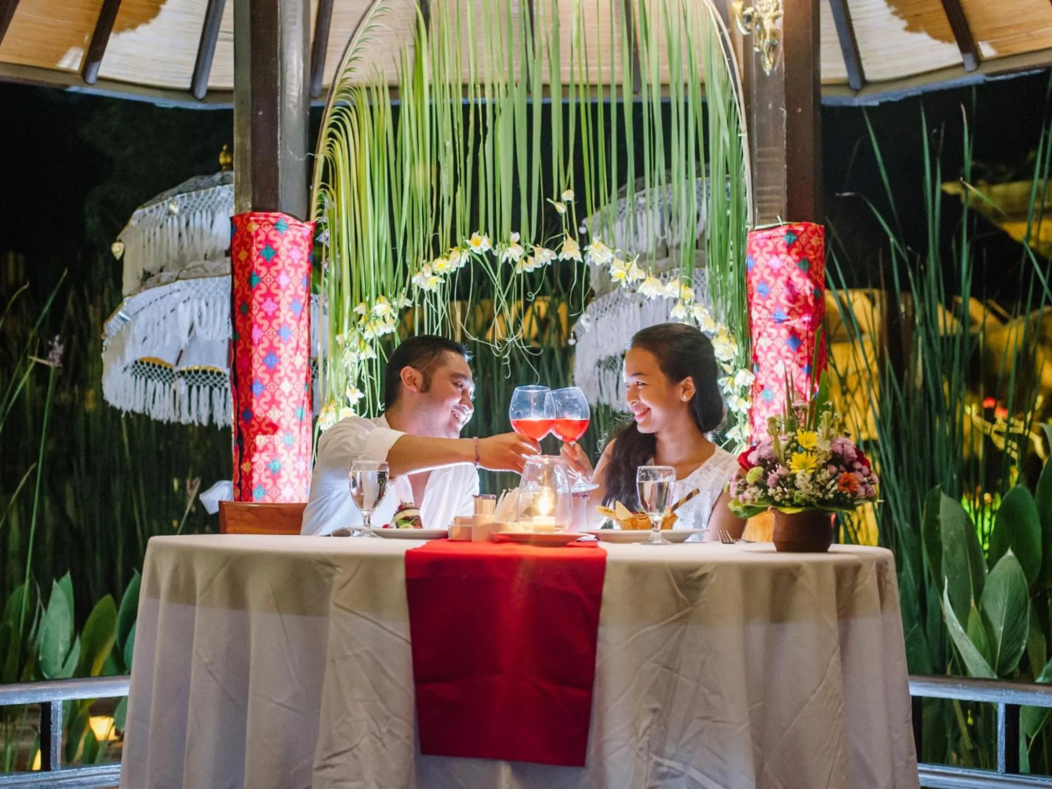 Restaurant/places to eat in Hotel Vila Lumbung