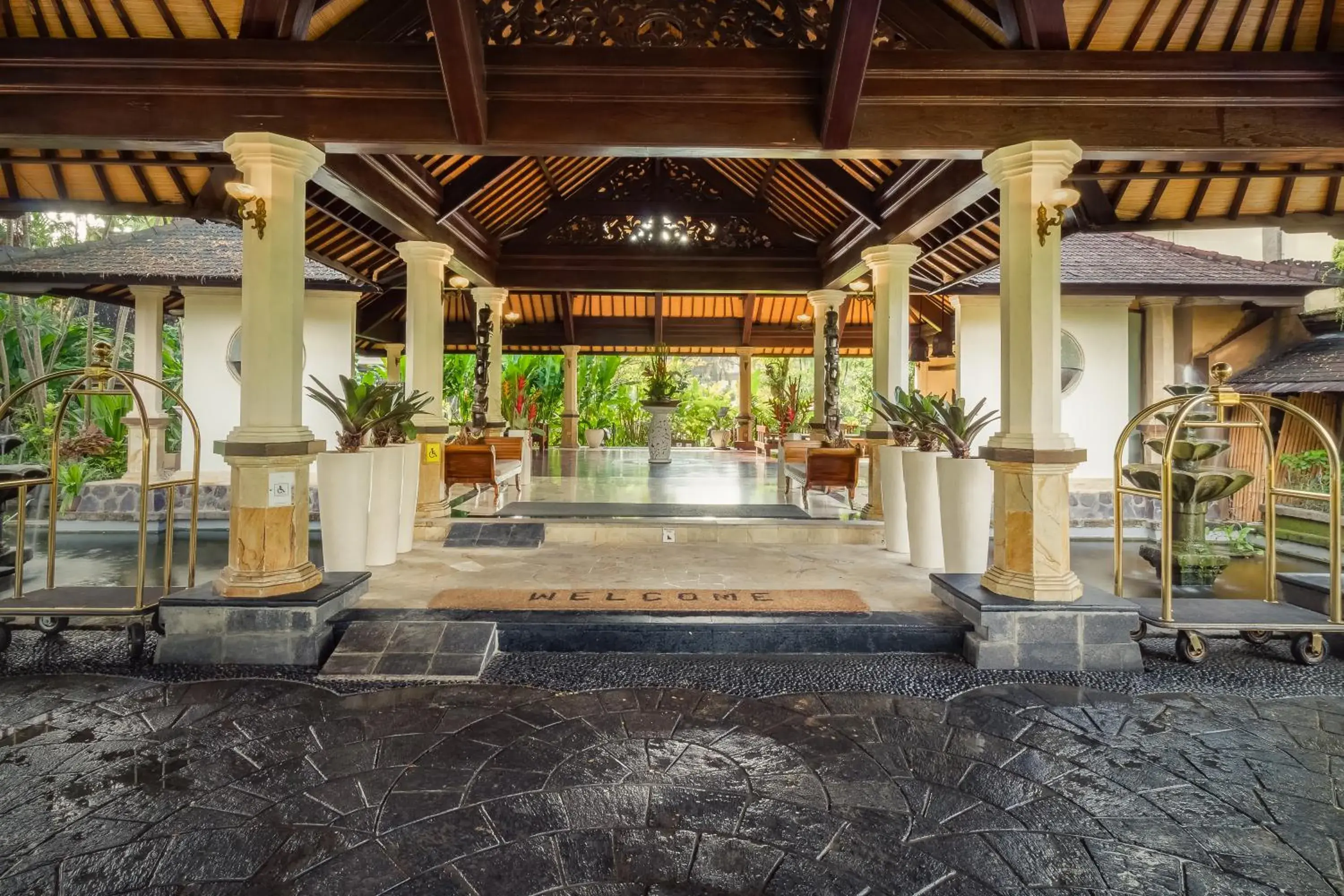Lobby or reception in Hotel Vila Lumbung Lobby or reception in Hotel Vila Lumbung