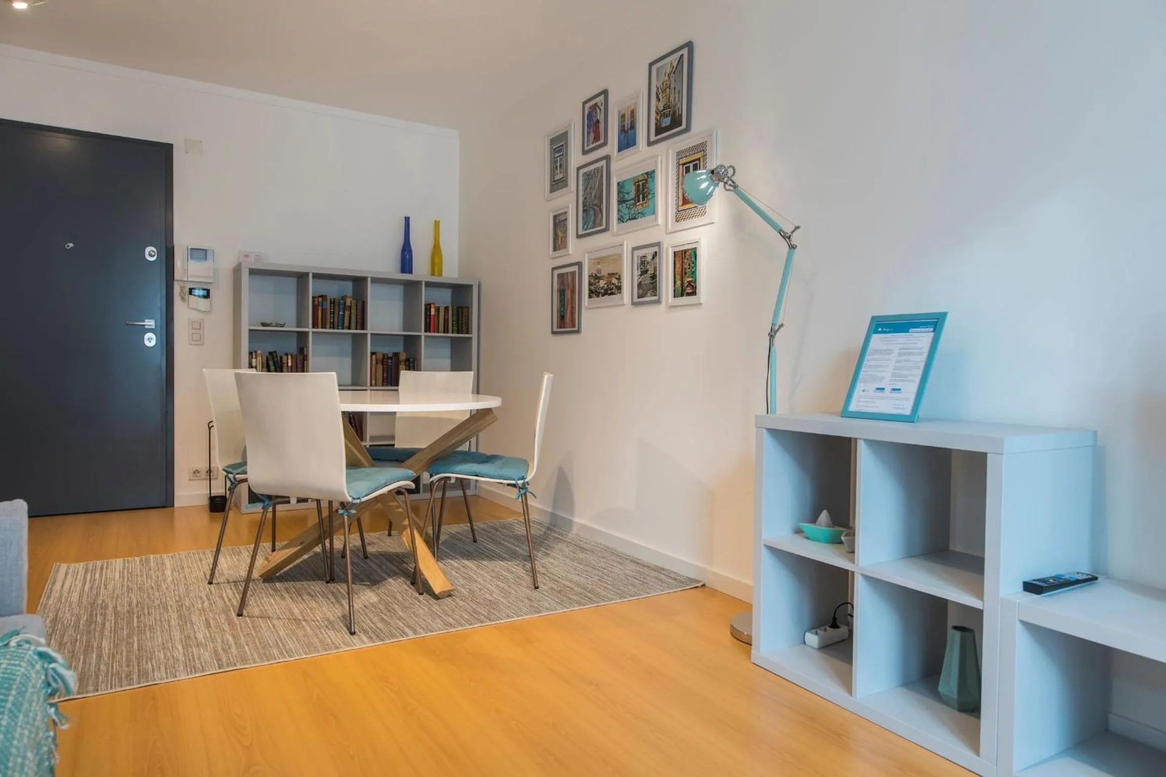 Living room in LovelyStay - Family-Friendly Apartment Downtown