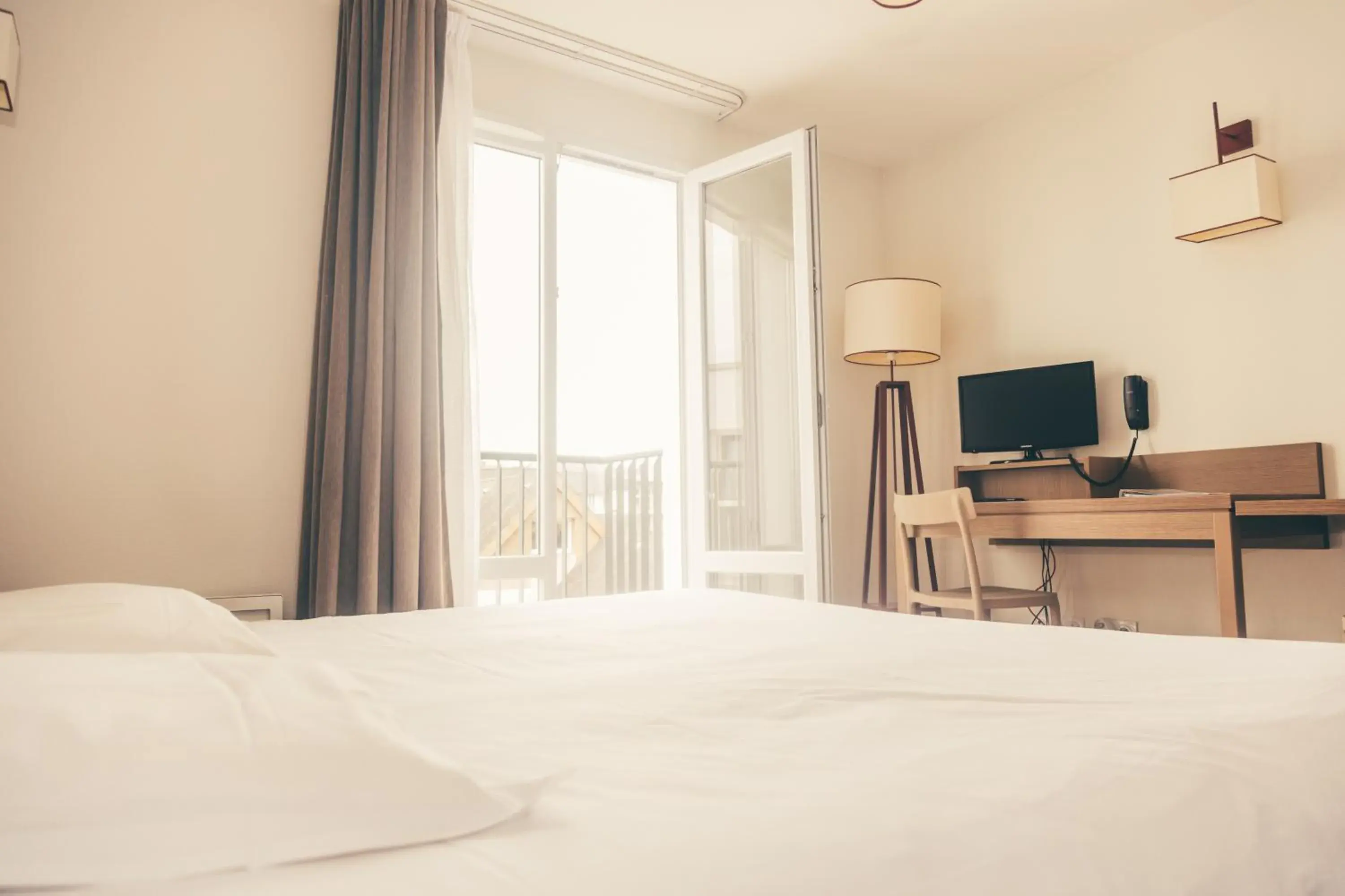 Bed in Terres de France - Appart'Hotel Quimper Bretagne Bed in Terres de France - Appart'Hotel Quimper Bretagne