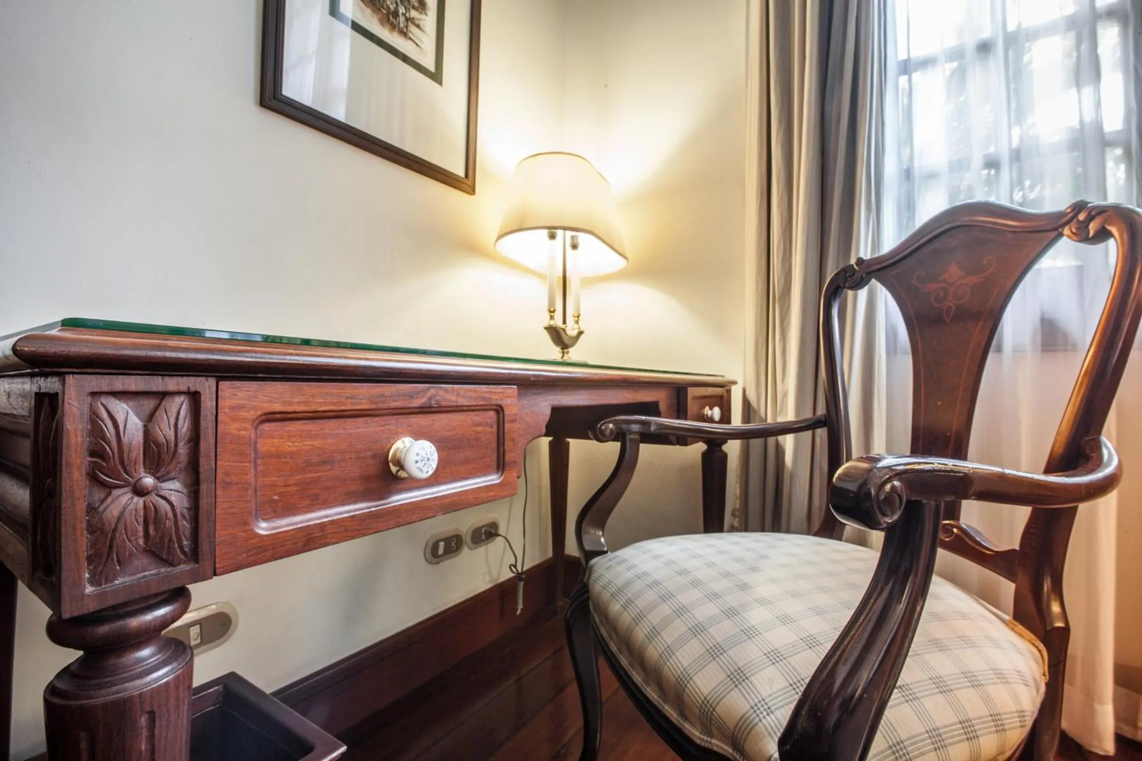 Bedroom in Settha Palace Hotel