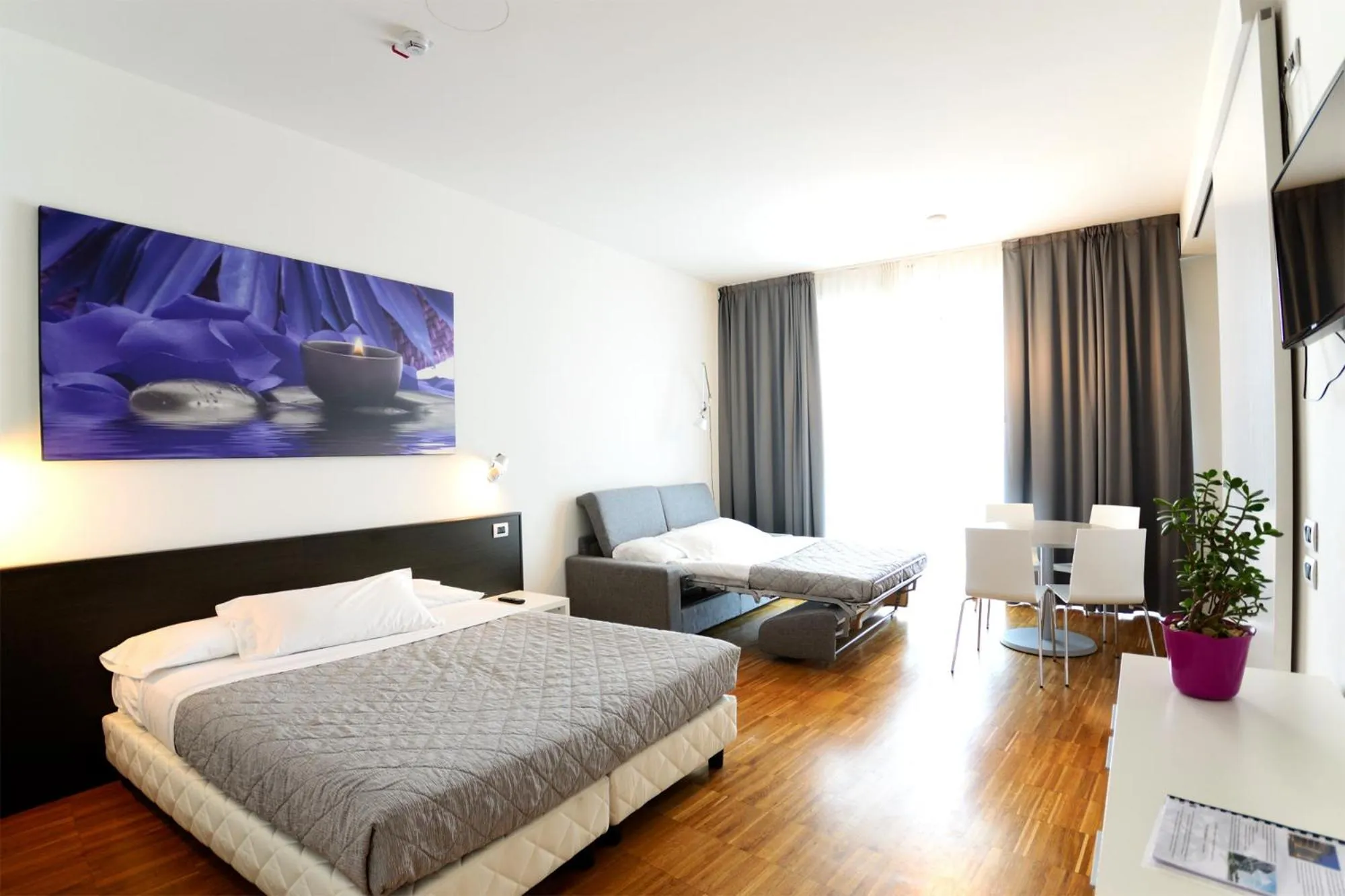 Bed in Hotel Mantova Residence