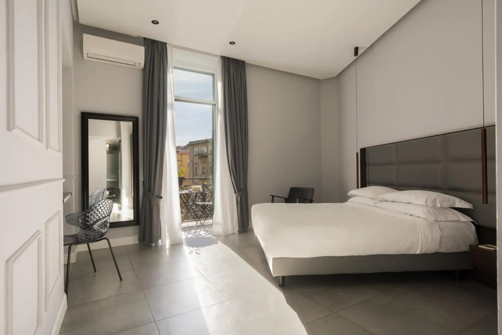 Superior Double Room in The Grey Superior Double Room in The Grey