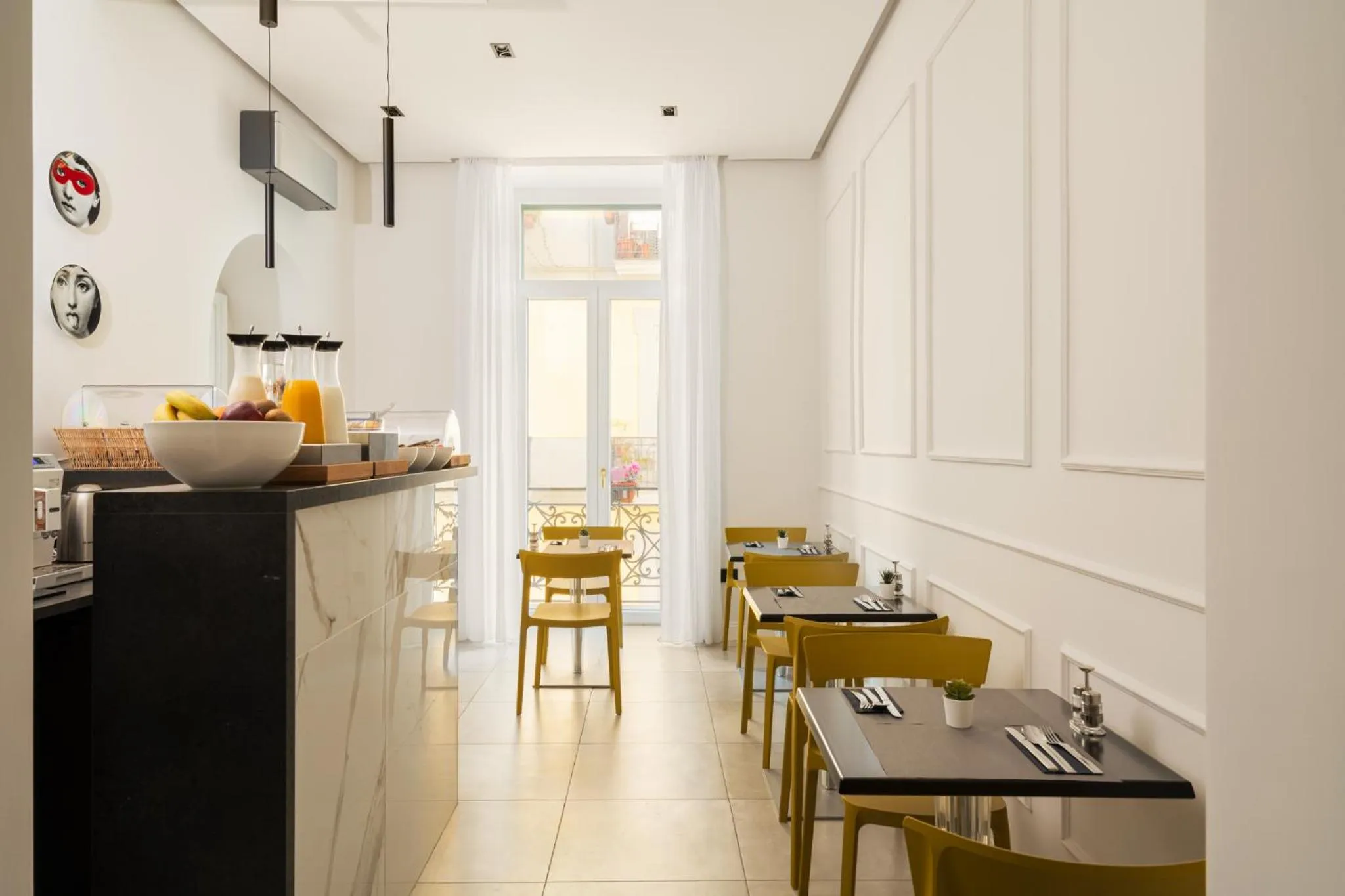 Restaurant/places to eat in The Grey