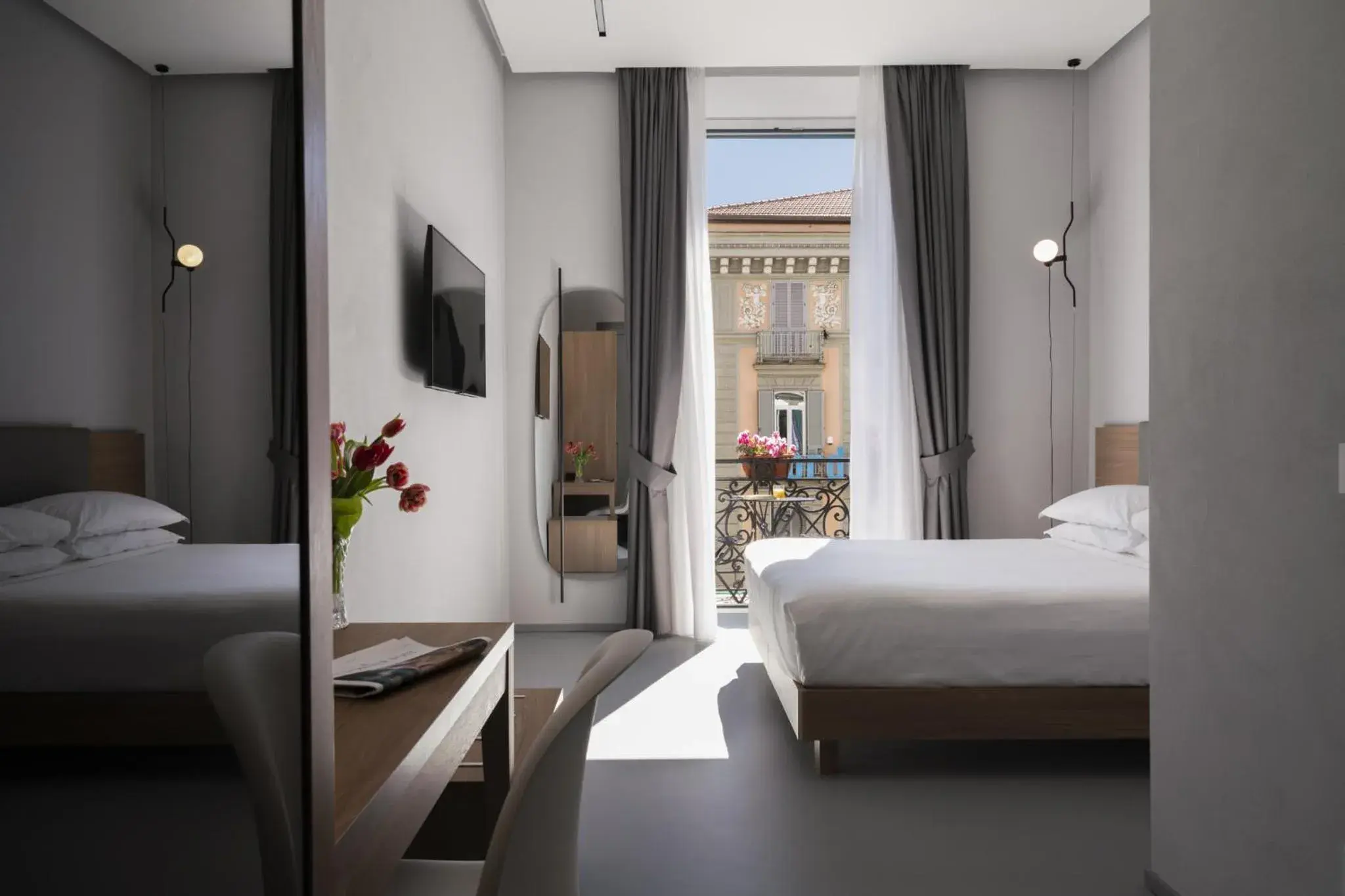 Superior Double or Twin Room with City View in The Grey Superior Double or Twin Room with City View in The Grey