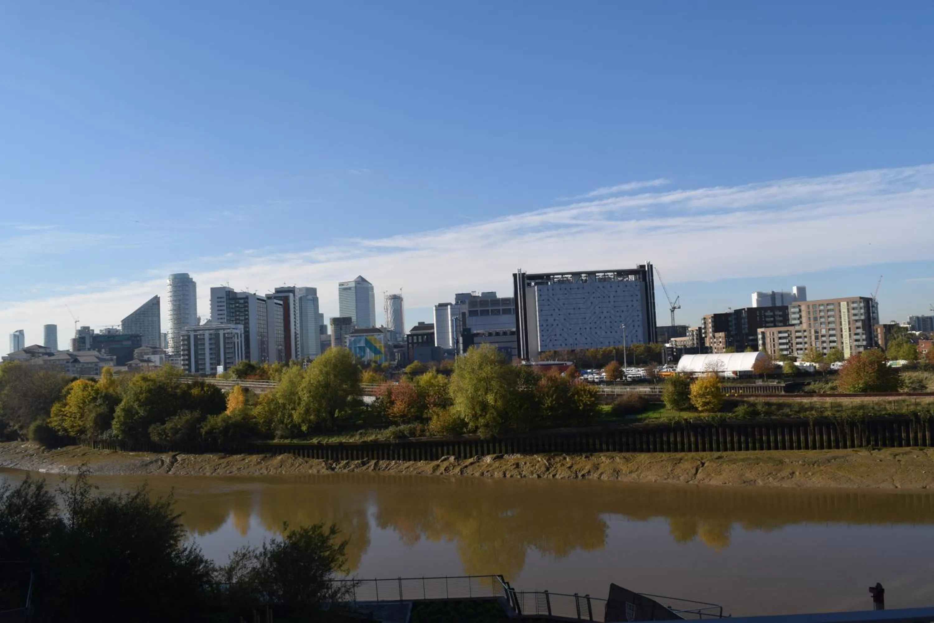 Neighbourhood in London City Island 3 Bedroom Luxury Apartments, Canary Wharf