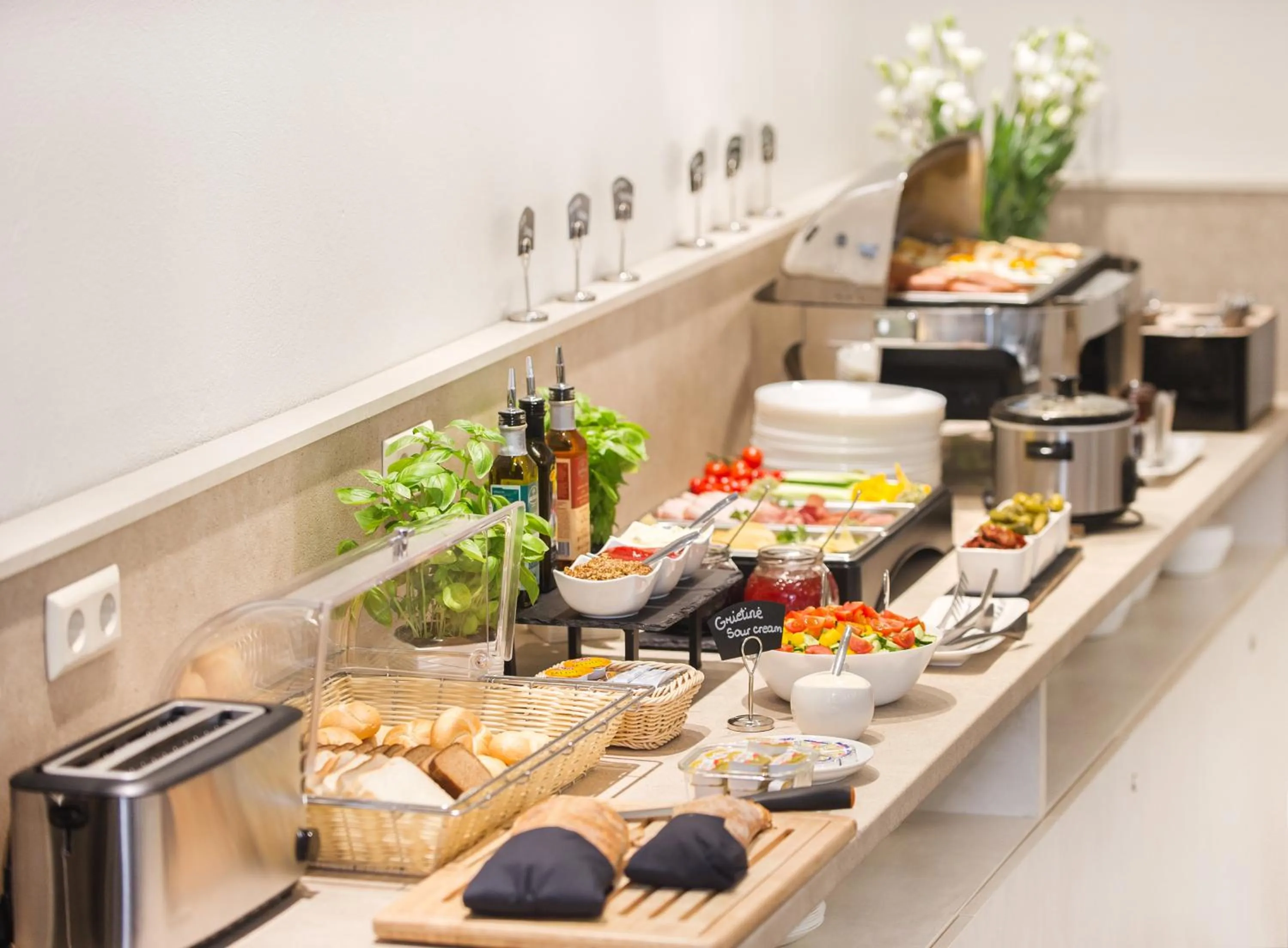 Coffee/tea facilities in Dangė Hotel