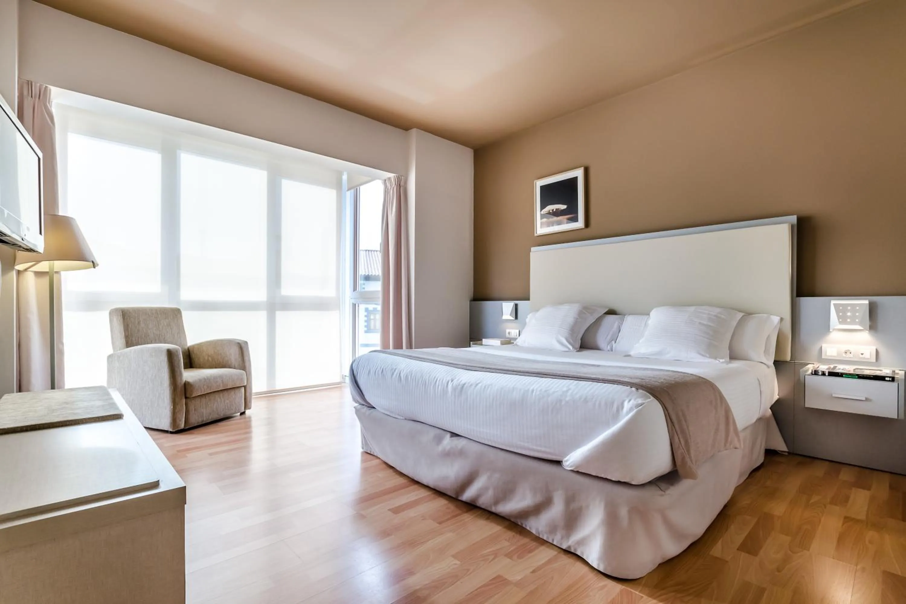 Photo of the whole room, Bed in Hotel Nagusi