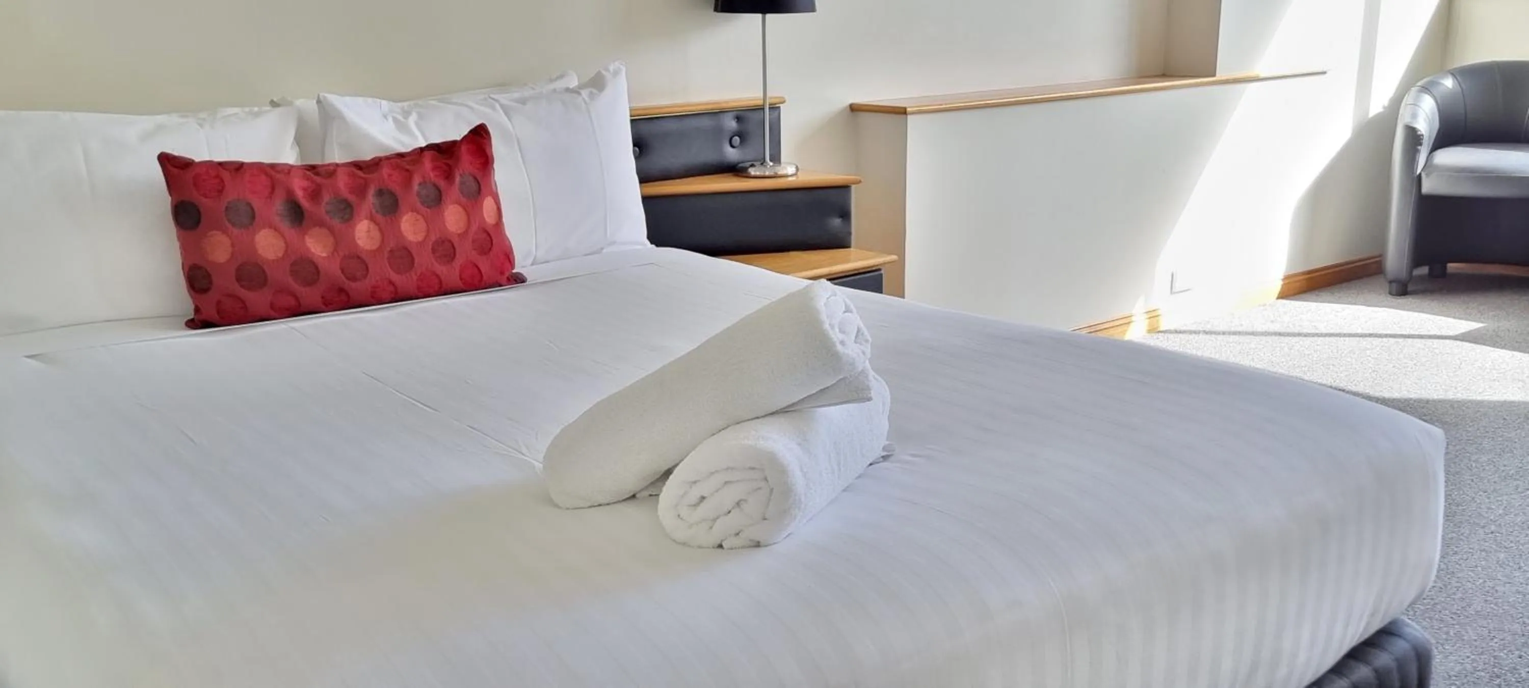 Bed in Commodore Regent Launceston