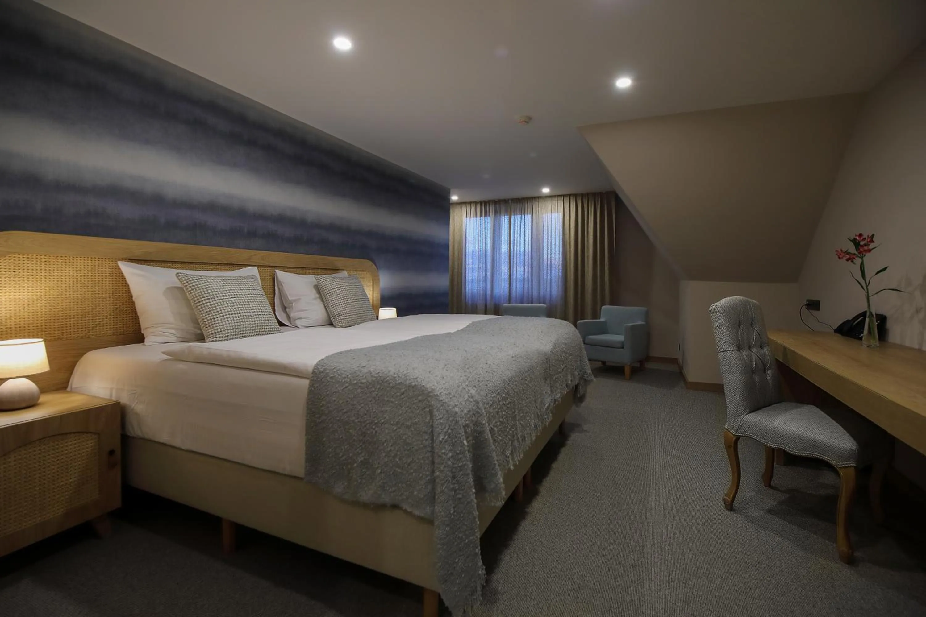 Photo of the whole room, Bed in Hotel Golden Key, 4 Stars Superior