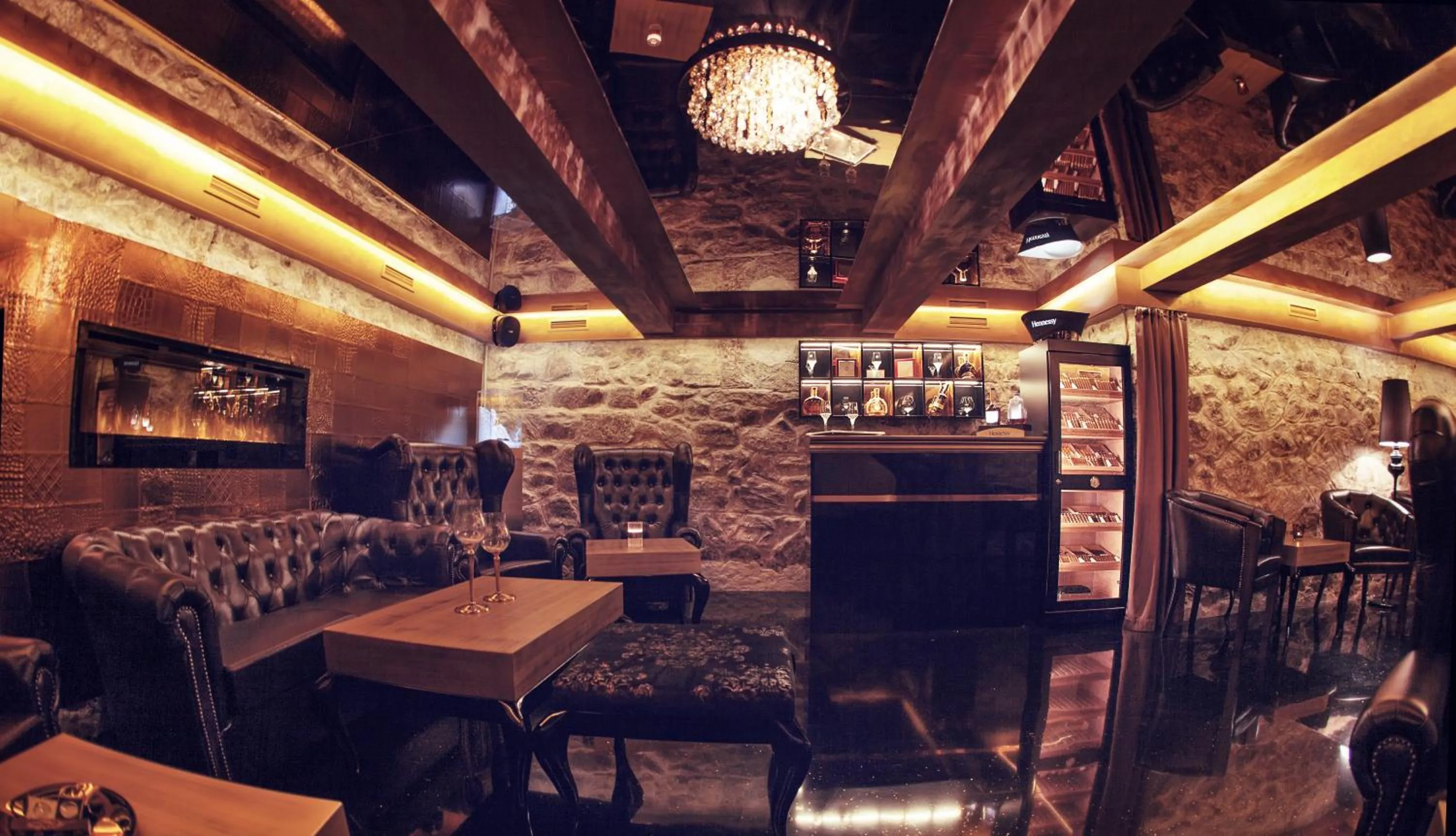 Lounge or bar in Hotel Golden Key, 4 Stars Superior