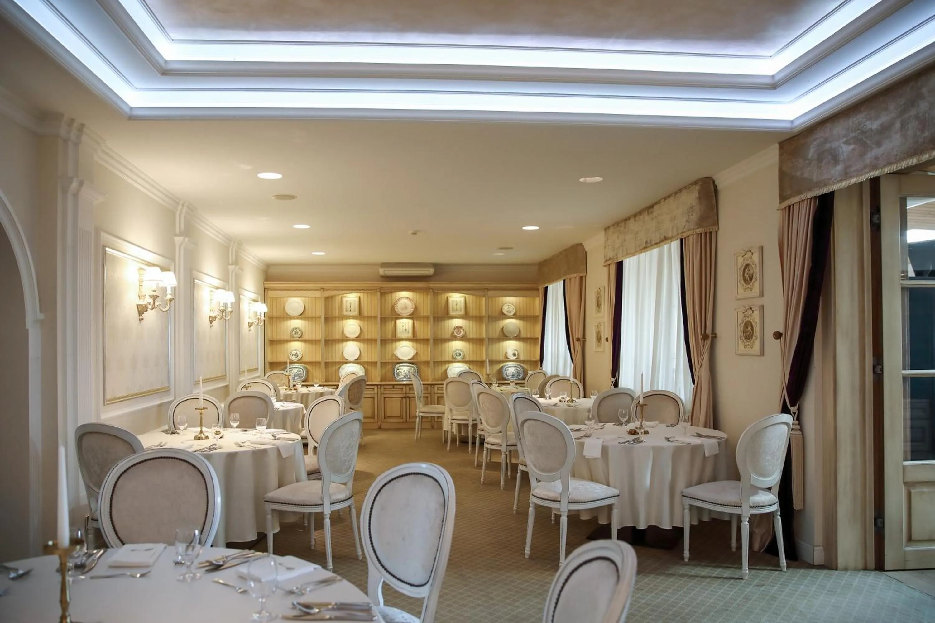 Restaurant/places to eat in Hotel Golden Key, 4 Stars Superior