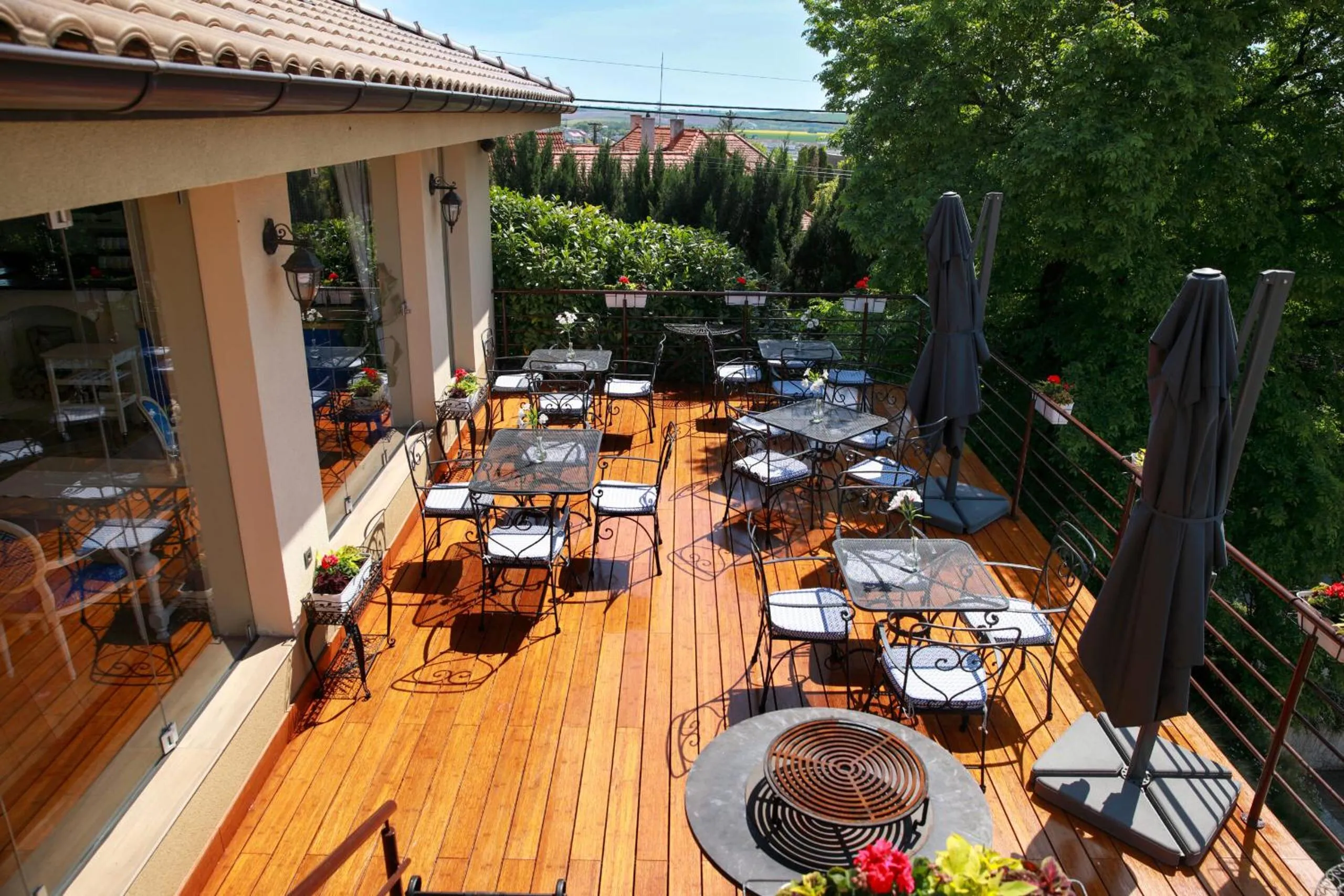 Restaurant/places to eat in Hotel Golden Key, 4 Stars Superior