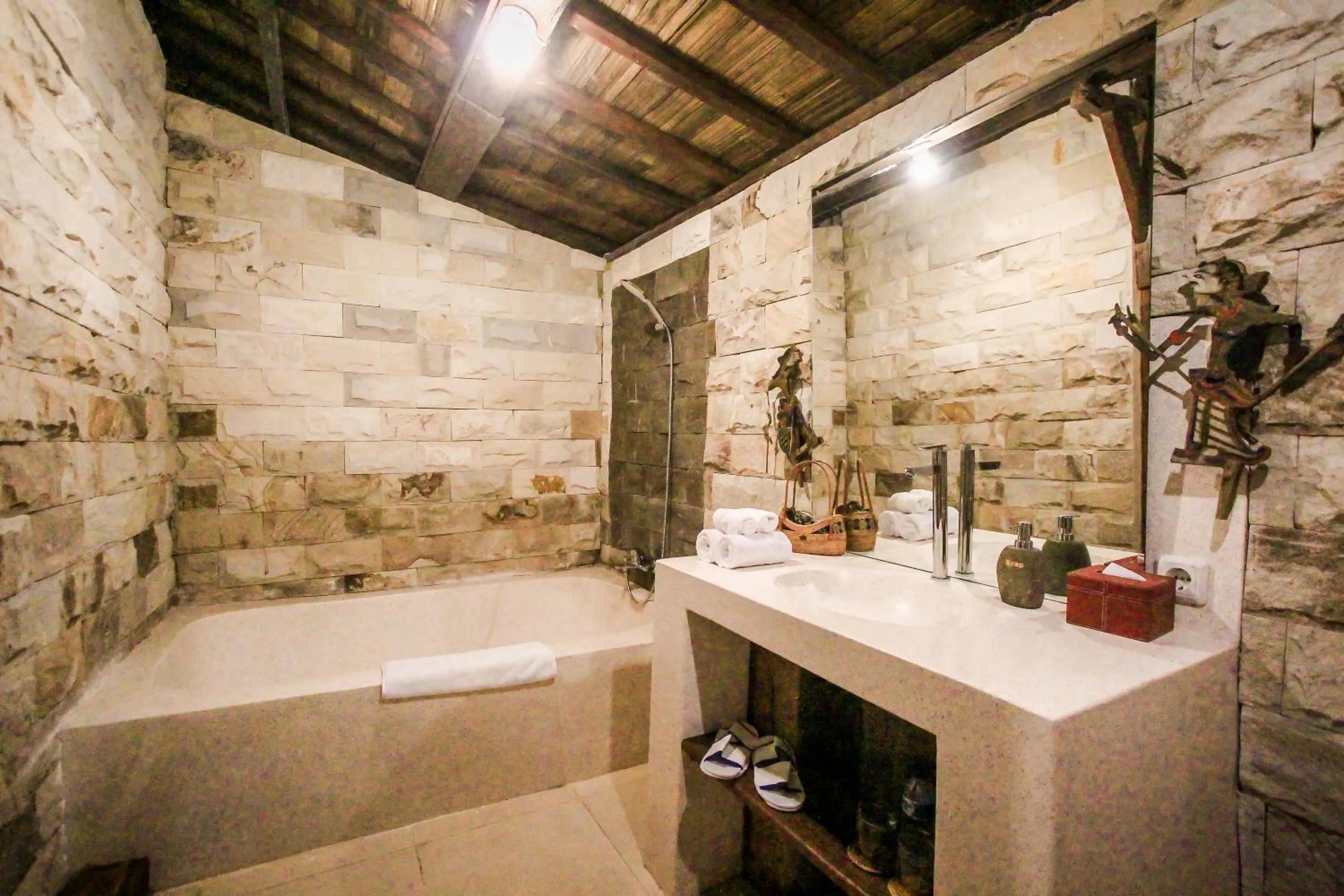 Bathroom in Keramas Sacred River Retreat Resort and Villa