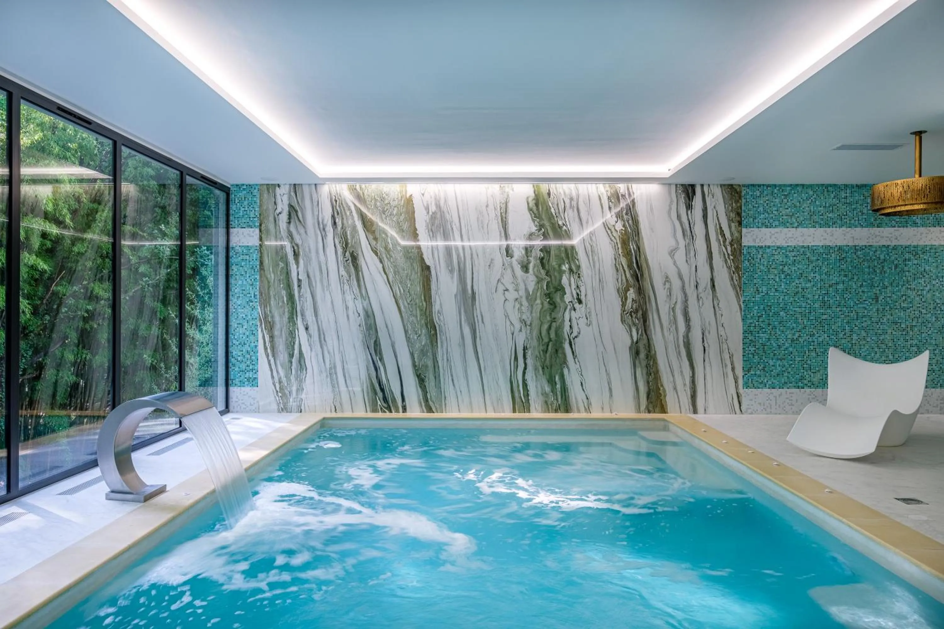 Spa and wellness centre/facilities in Château des Reynats