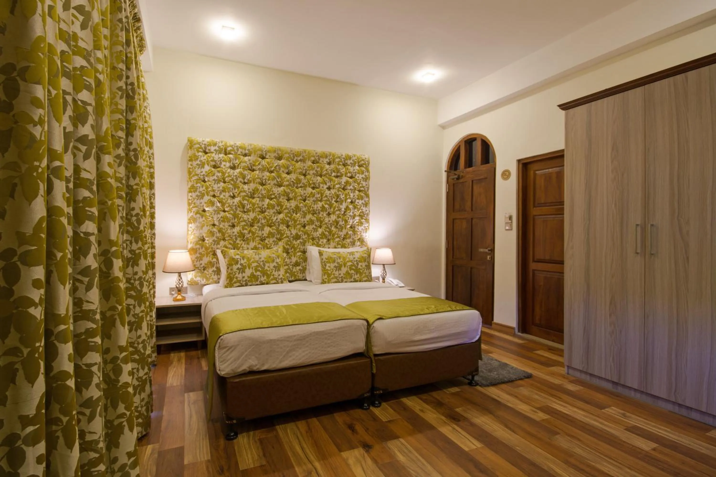 Photo of the whole room, Bed in The Wind Castle