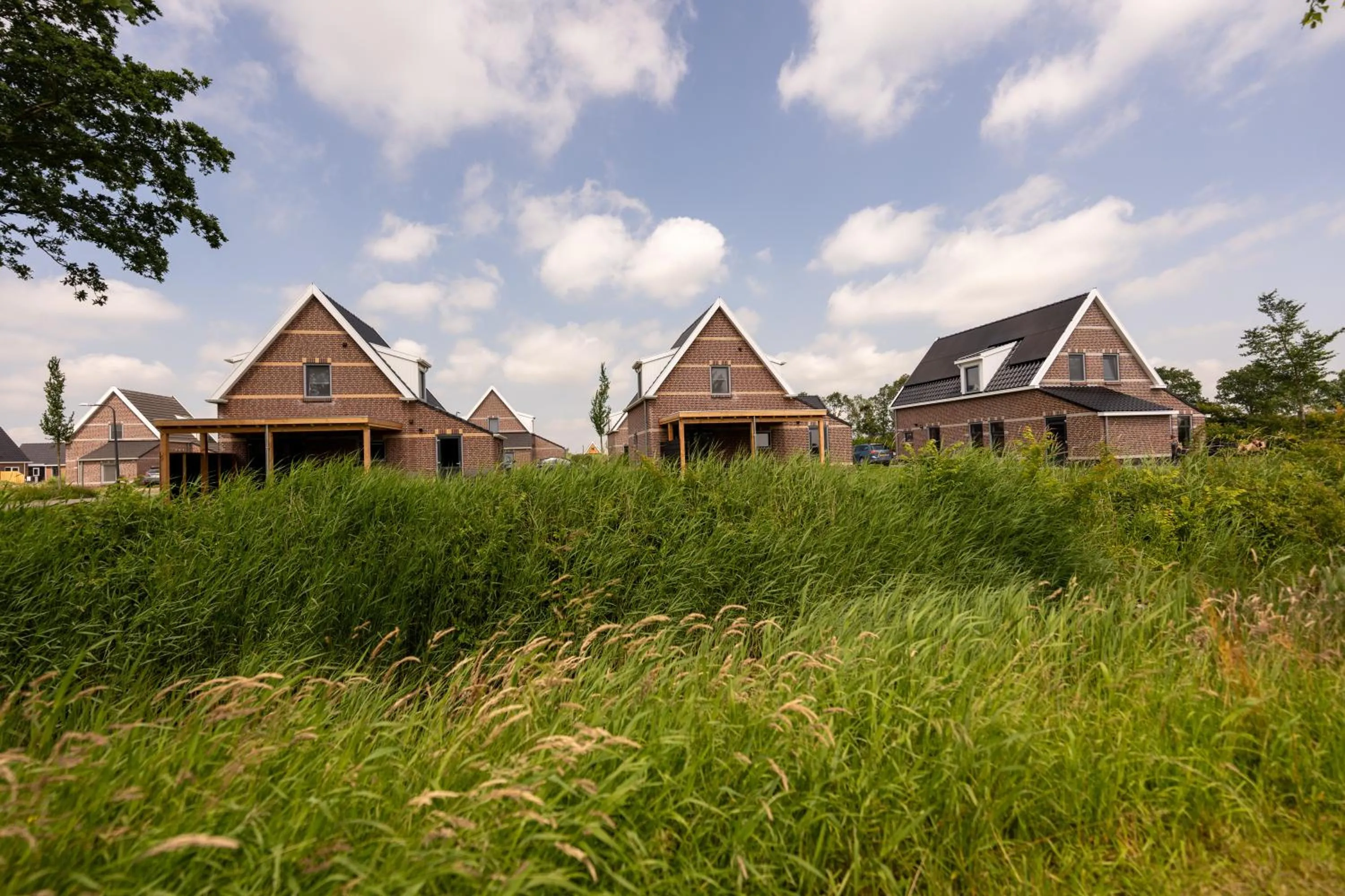 Property building in Waterdorp Burdaard