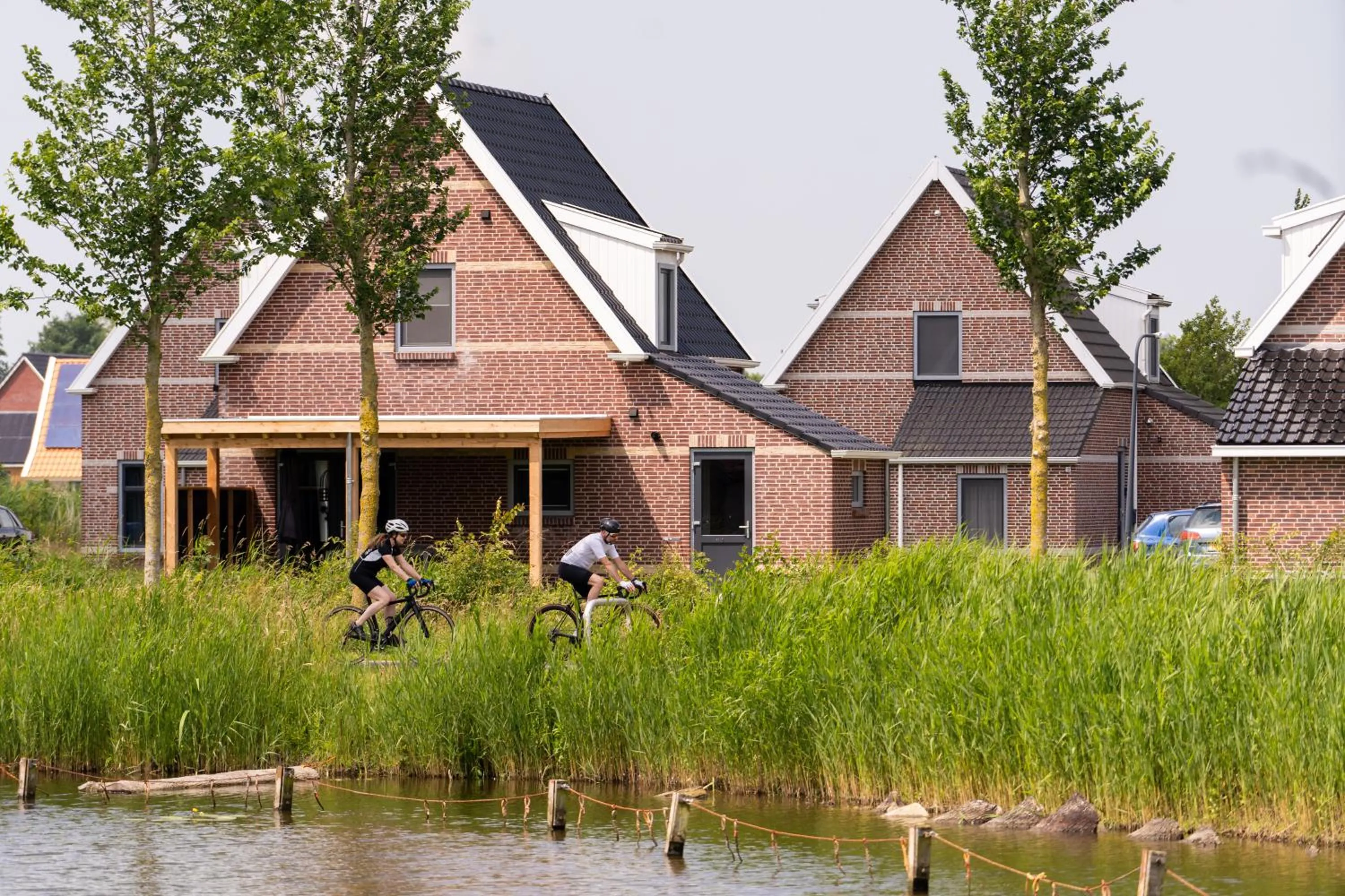 Property building in Waterdorp Burdaard