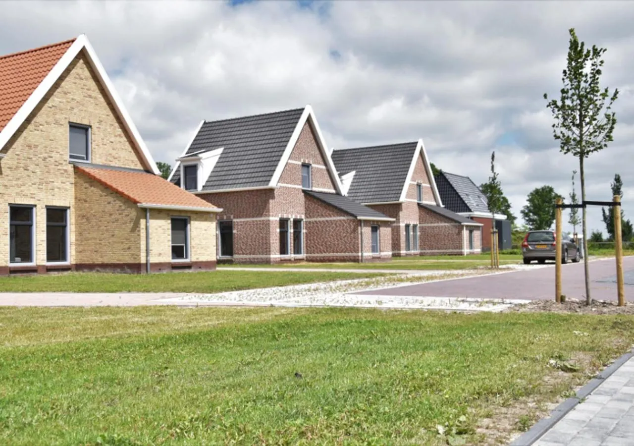 Property building in Waterdorp Burdaard