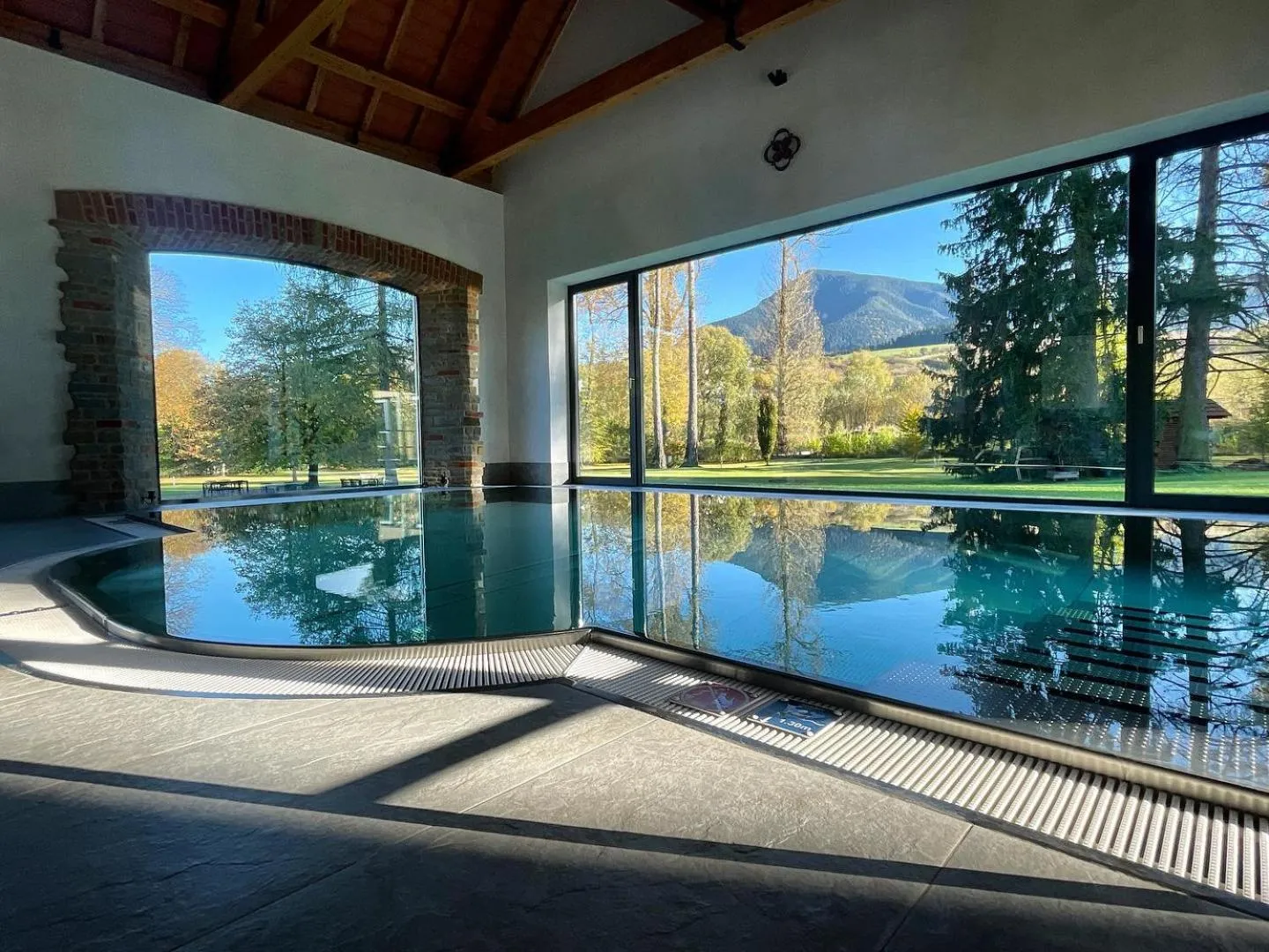 Swimming pool in Kaštieľ Kubínyi