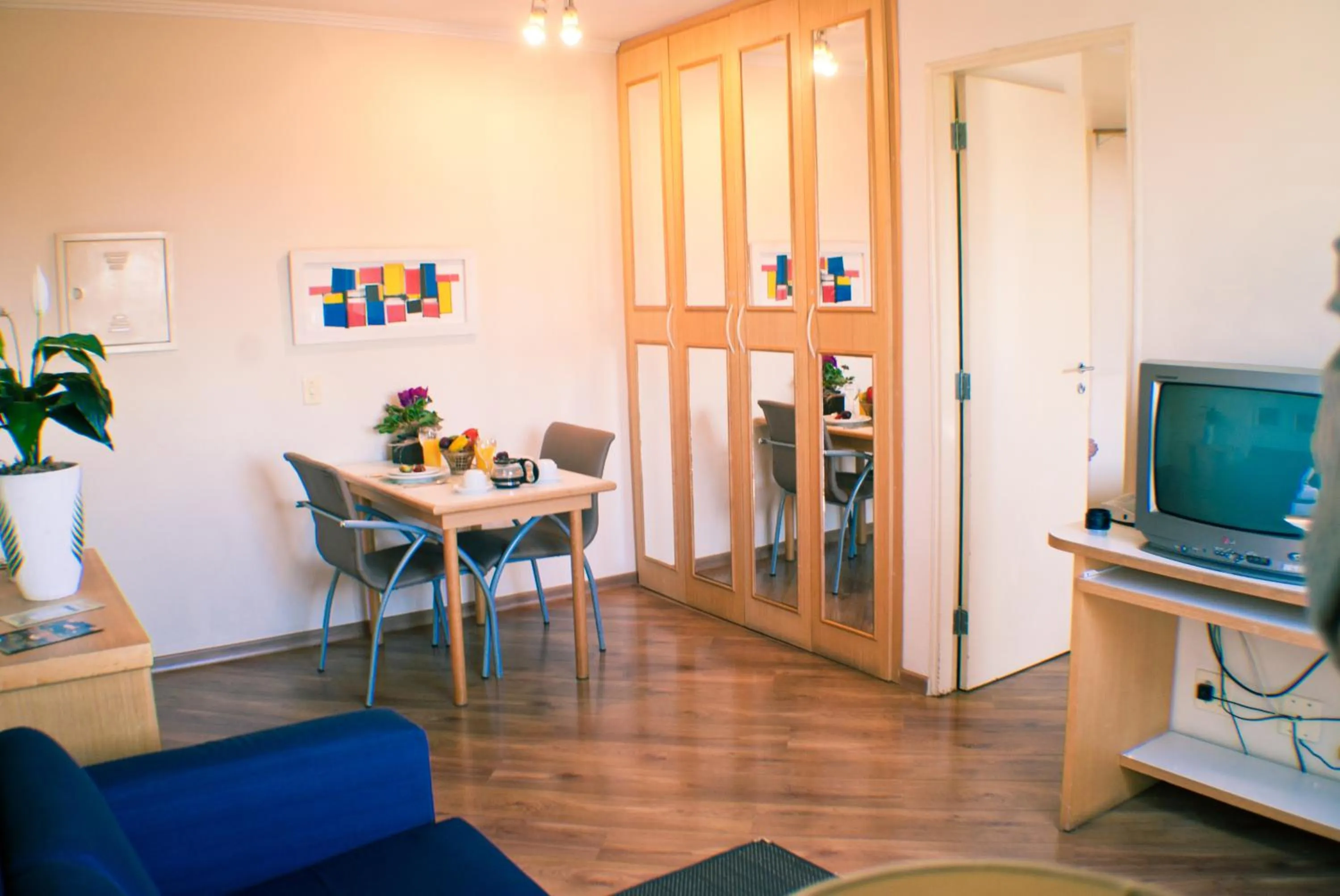 Communal lounge/ TV room in Residencial Bella Vista Suites