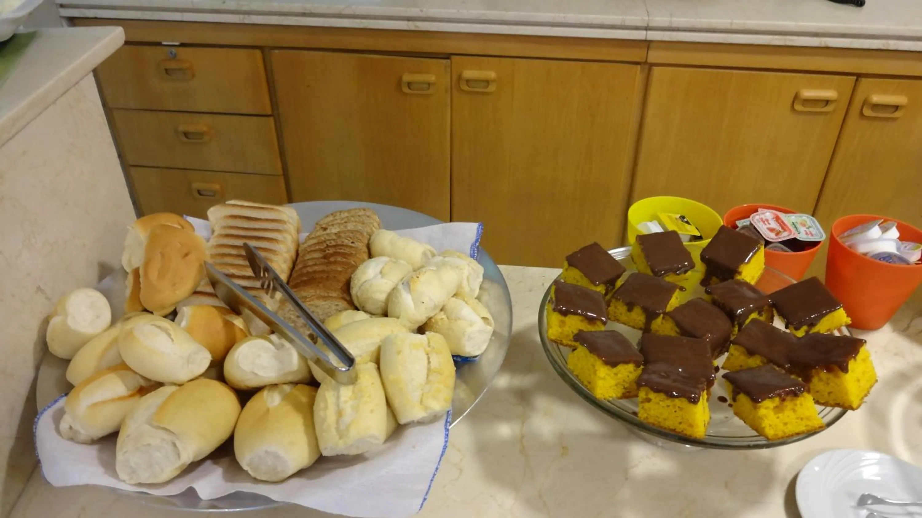 Breakfast in Residencial Bella Vista Suites